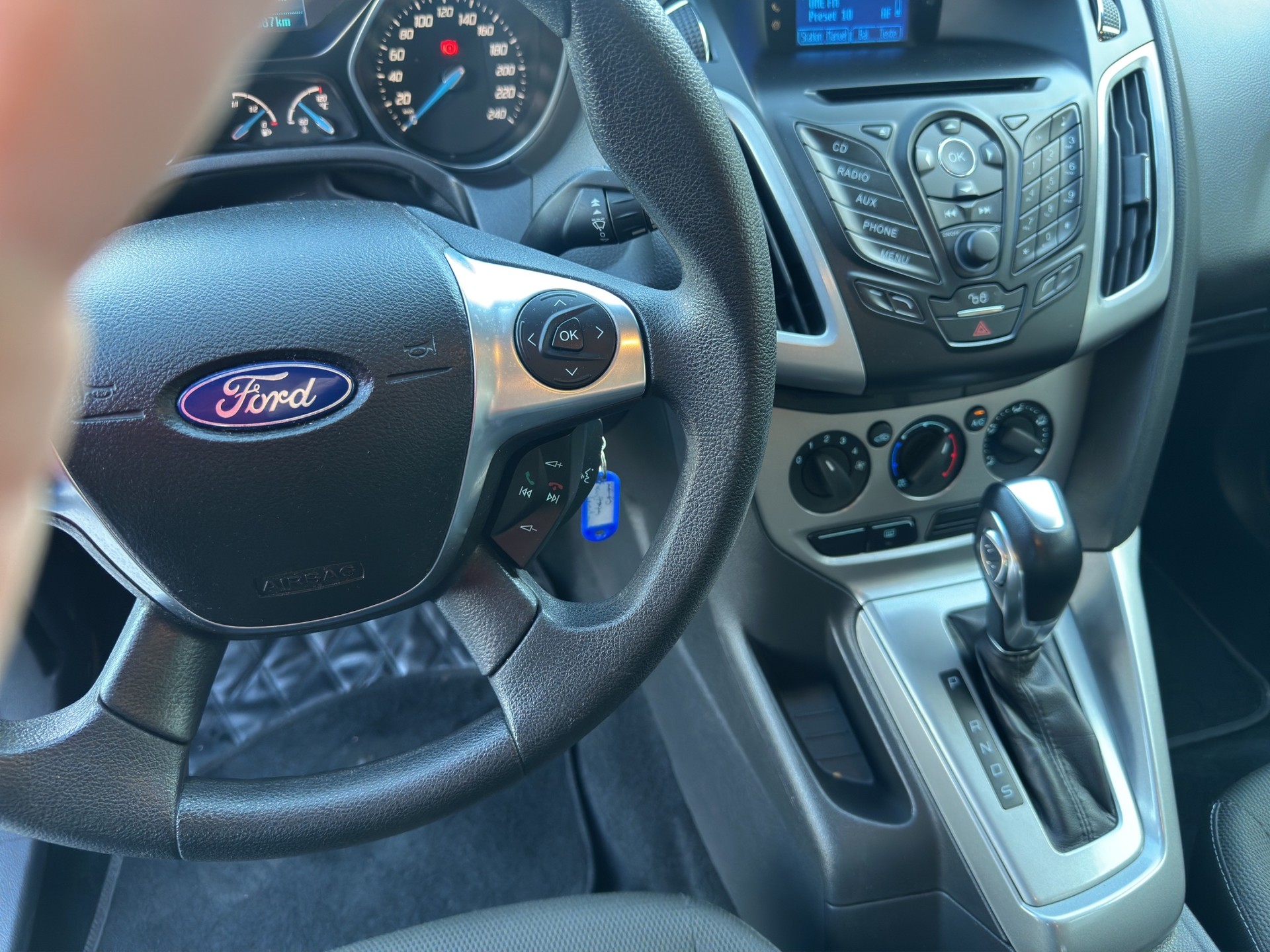 FORD Focus 1.6i VCT Winner PowerShift-image-10