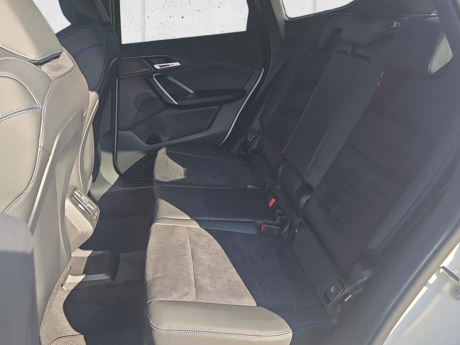 BMW X1 xDrive 20d 48V M Sport-image-13