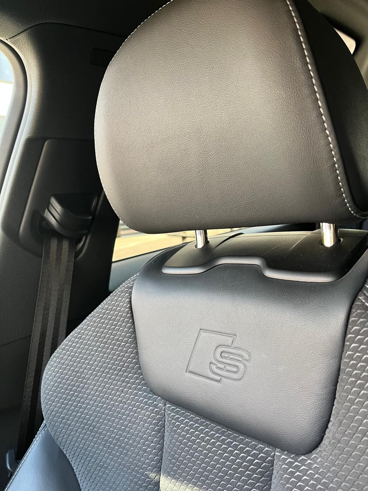 AUDI A4 Avant 45 TFSI S line S-tronic quattro-image-11