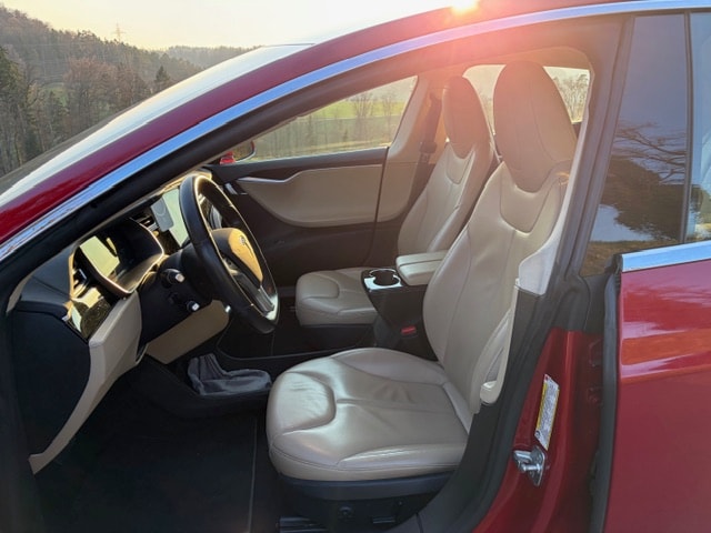 TESLA Model S 85 ***Free SuperCharger Life Long***-image-5
