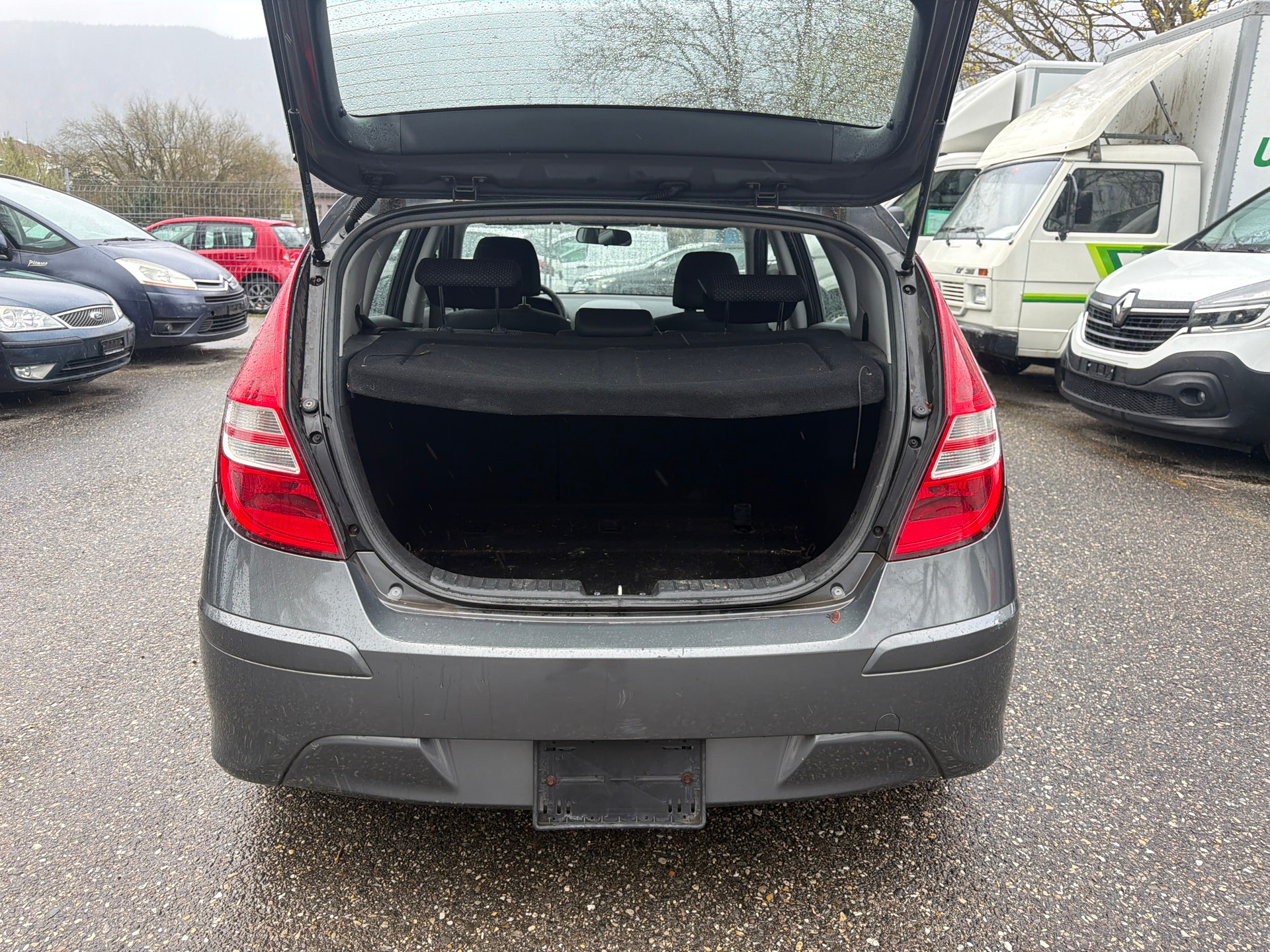 HYUNDAI i30 1.4 Comfort ** Klimaanlage ** 04x Airbag ** Letzte MFK 17.05.2024 ** B5b-image-11