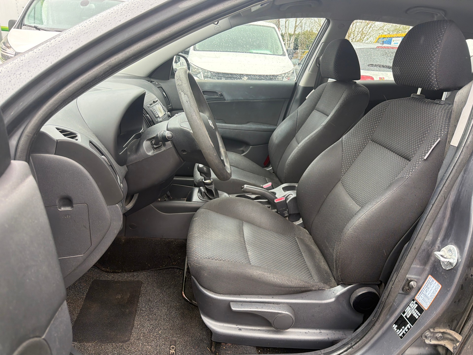 HYUNDAI i30 1.4 Comfort ** Klimaanlage ** 04x Airbag ** Letzte MFK 17.05.2024 ** B5b-image-2