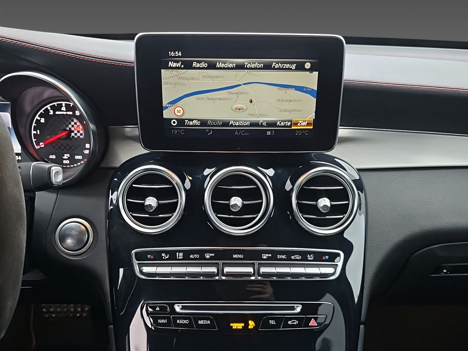 MERCEDES-BENZ GLC Coupé 43 AMG 4Matic-image-13