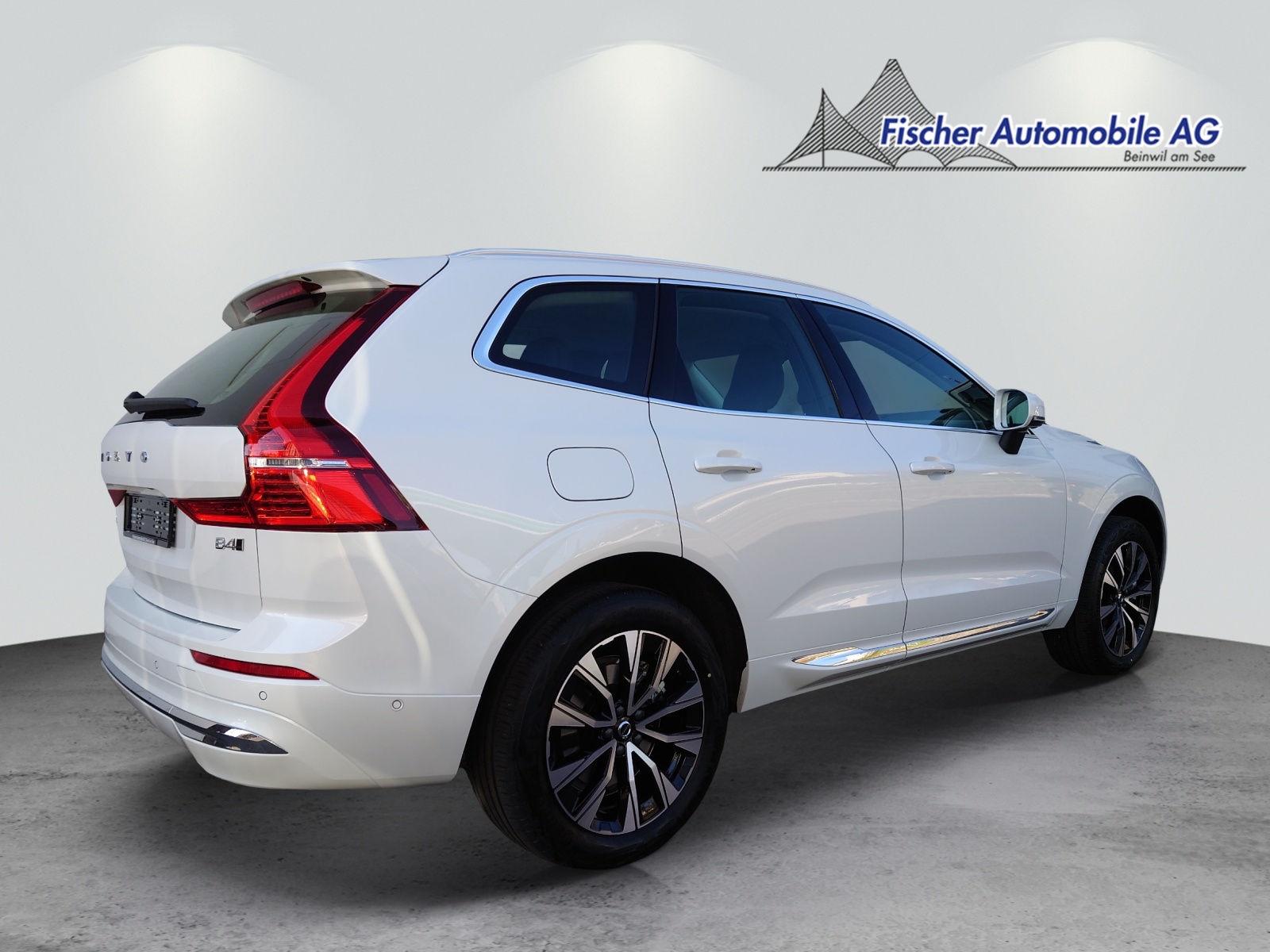 VOLVO XC60 B4 Diesel Mild Hybrid AWD Plus Bright Geartronic-image-1