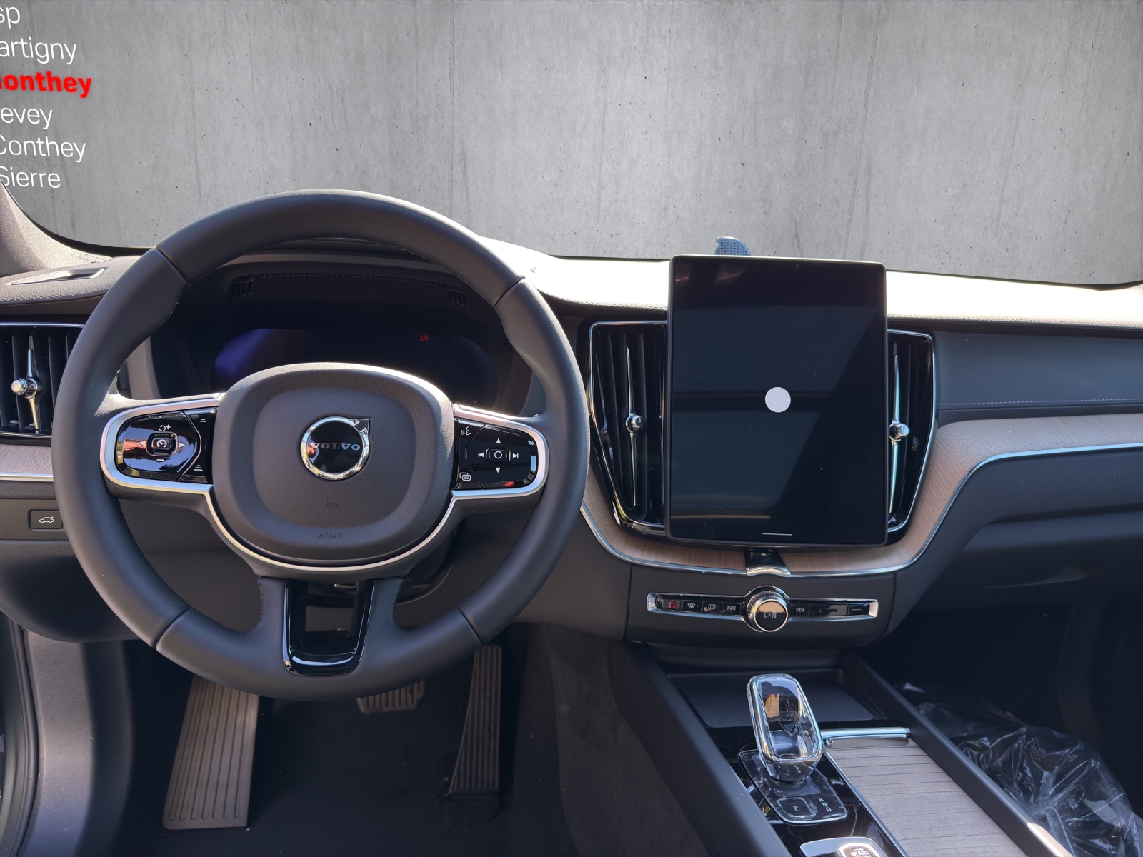 Image VOLVO XC60 XC60 T6 eAWD PluginHybrid Ultra Dark Geartronic