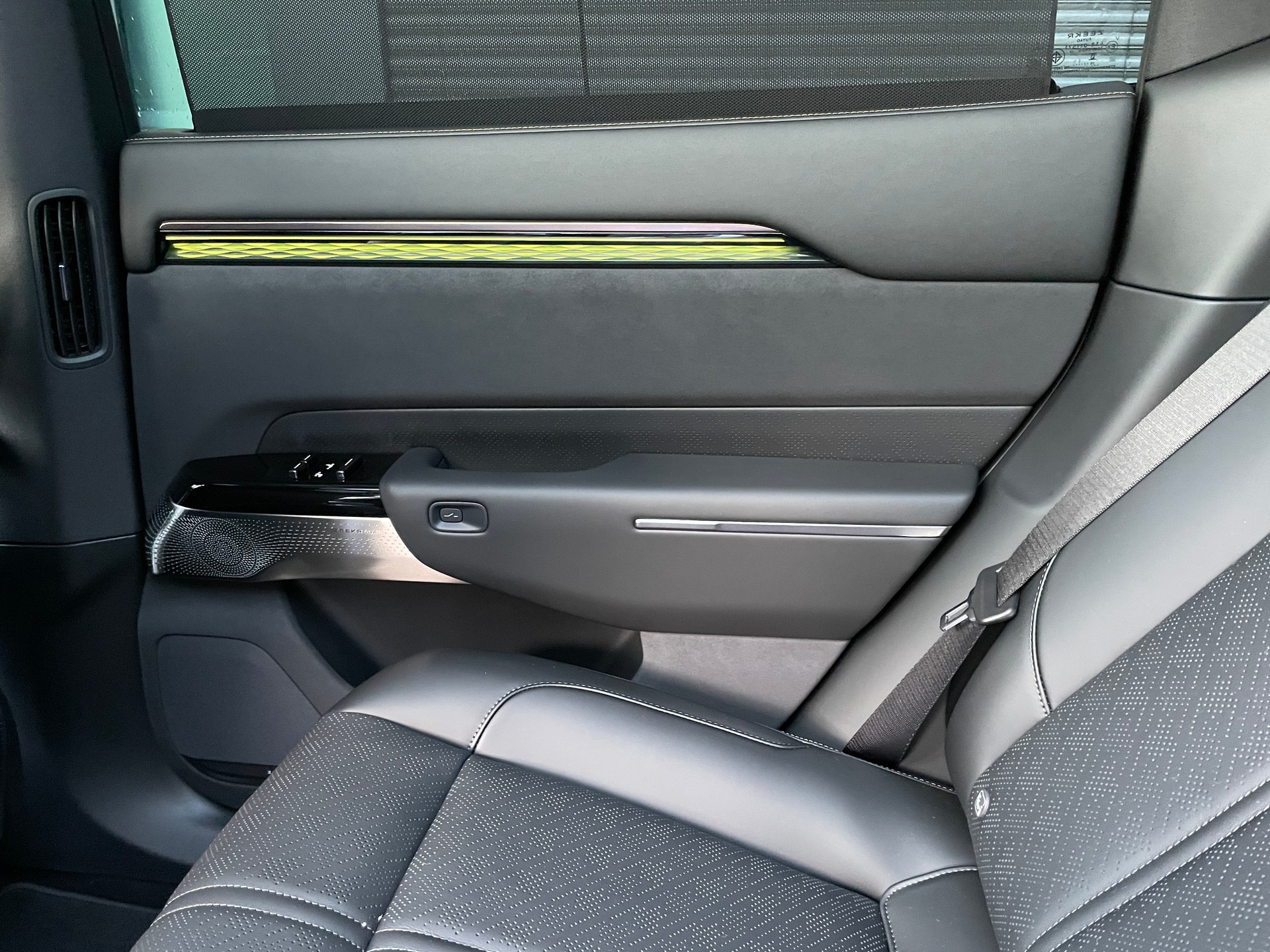 ZEEKR 7X Privilege AWD mit Comfort inkl. Cockpit Paket-image-20