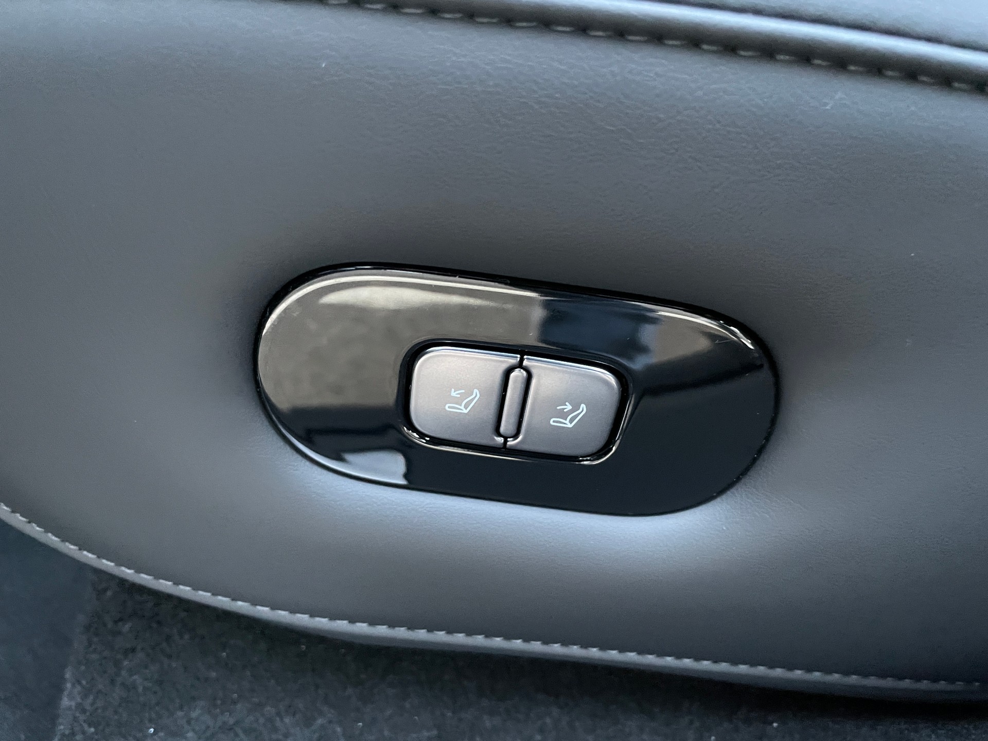 ZEEKR 7X Privilege AWD mit Comfort inkl. Cockpit Paket-image-14
