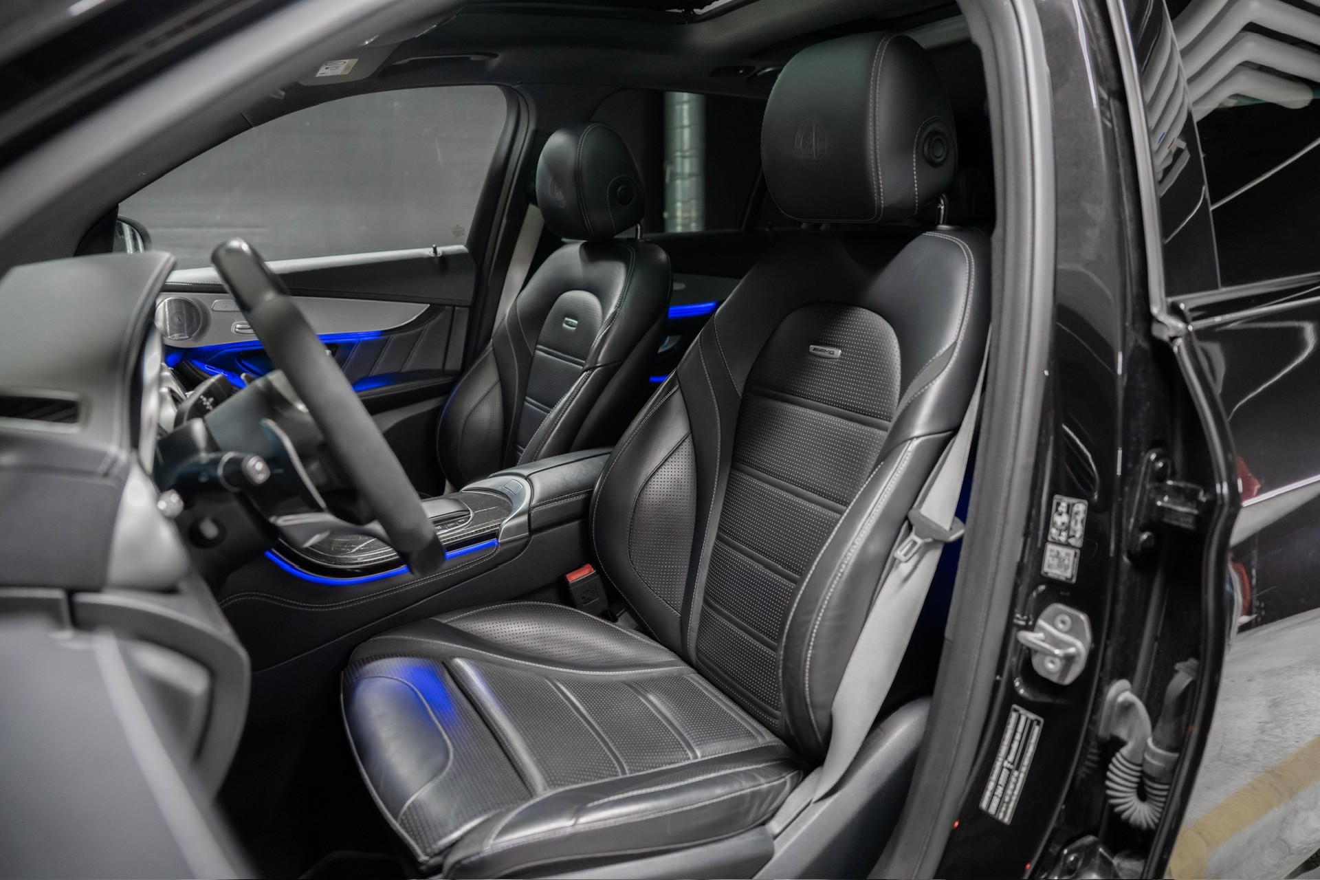 MERCEDES-BENZ GLC 63 S AMG 4Matic 9G-Tronic-image-3
