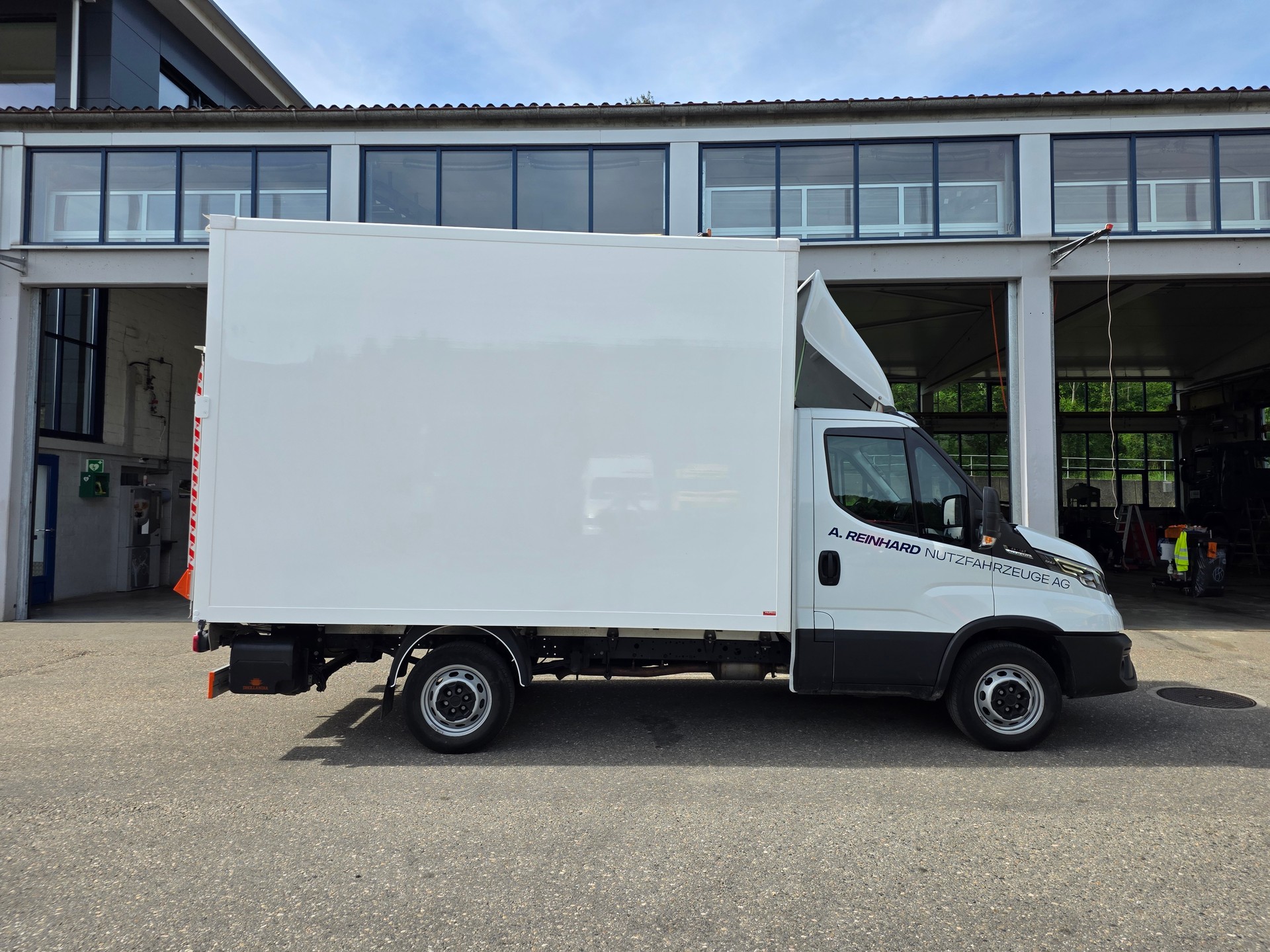 IVECO 35 S 18H A8-image-4