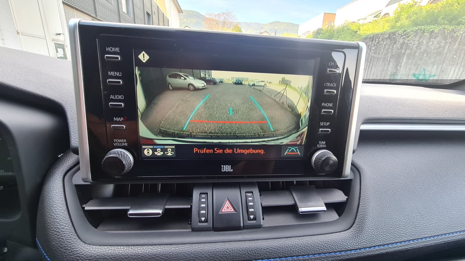 TOYOTA RAV-4 2.5 HSD Premium e-CVT 4WD ** 222 PS ** Voll-Leder ** Gr-Navi ** RF-Kamera ** Abstandsregelsysteme ** Ab MFK & Service **-image-12