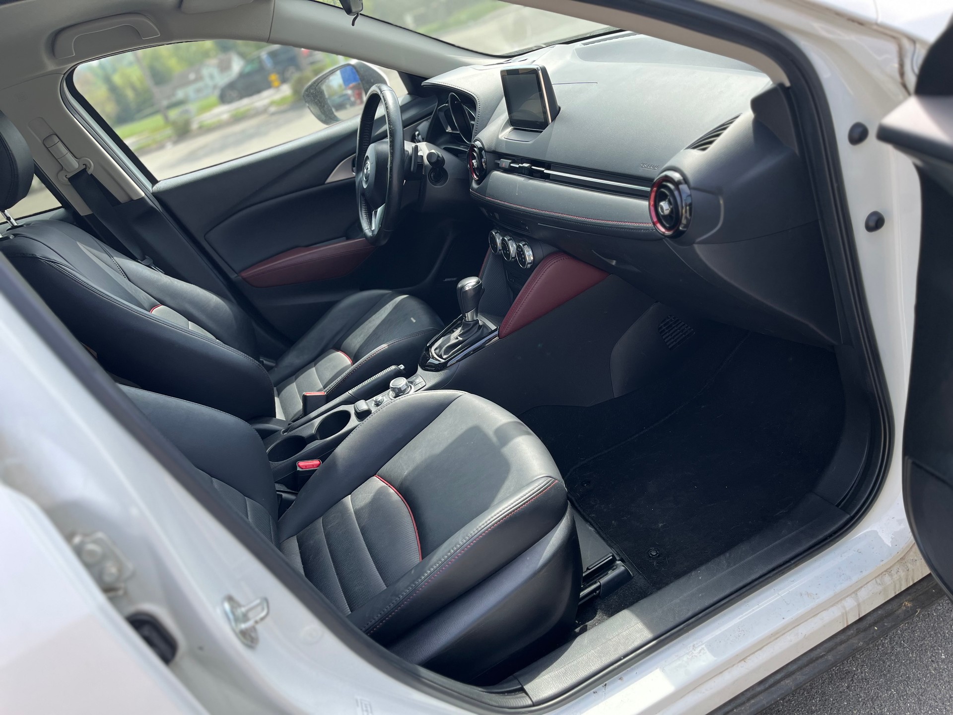 MAZDA Diesel Automat 1,5i mit Leder Sitz Euro B6b-image-13