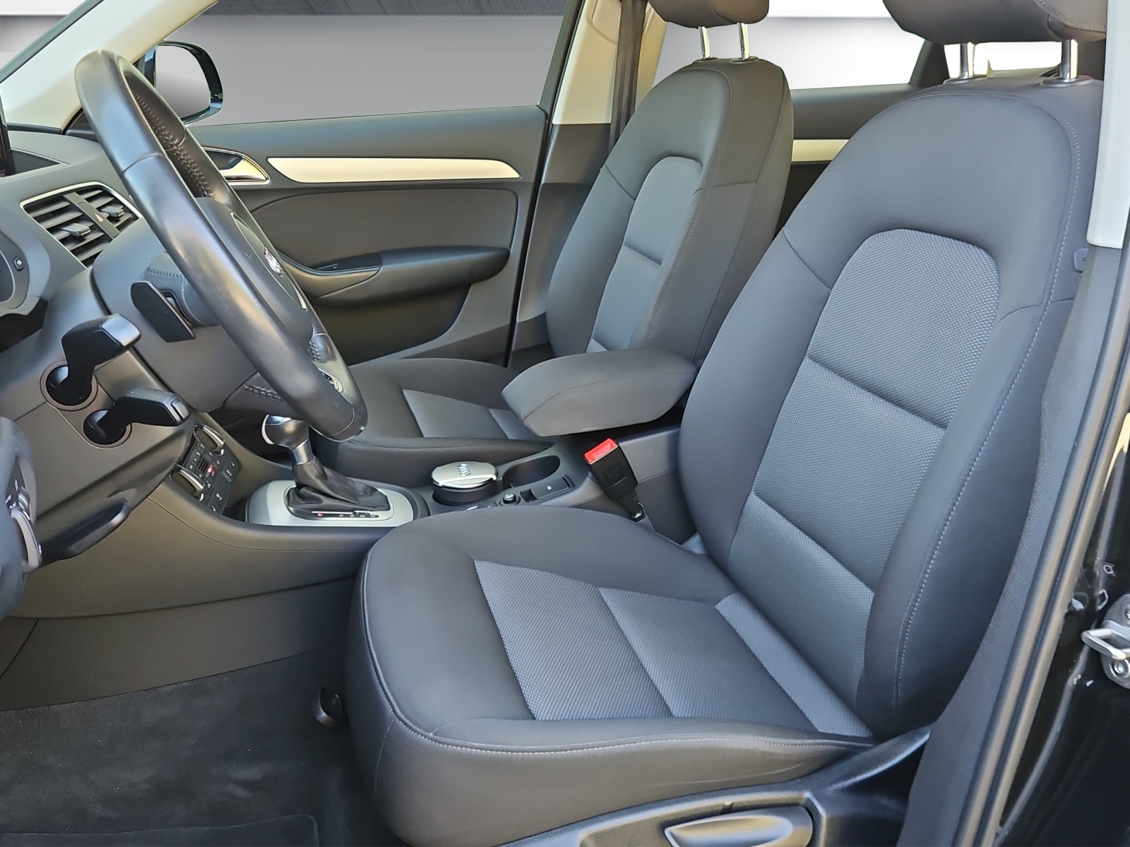 AUDI Audi Q3 Quattro S-Line-image-9