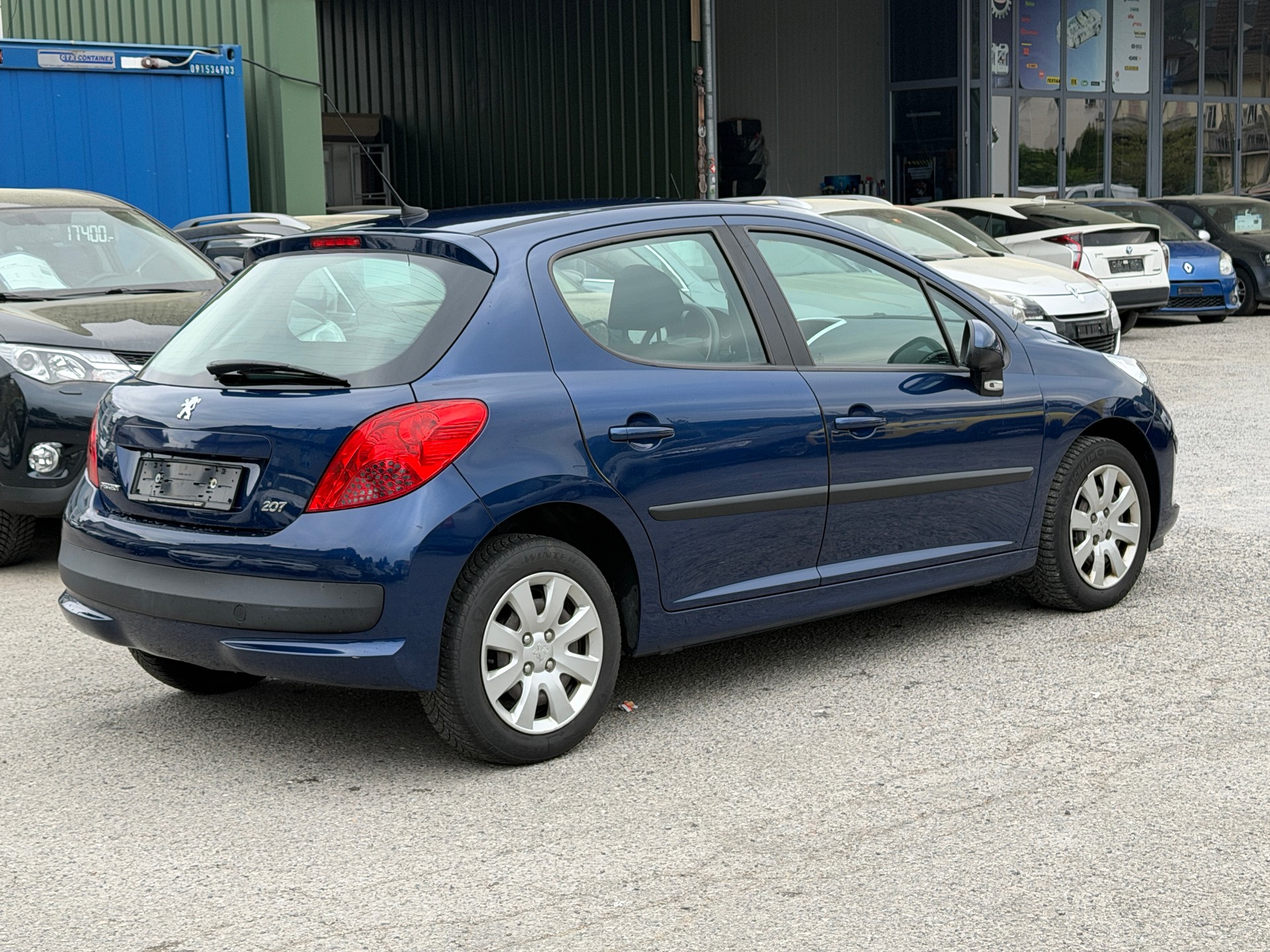 PEUGEOT 207 1.4 16V Trendy Clim'-image-14