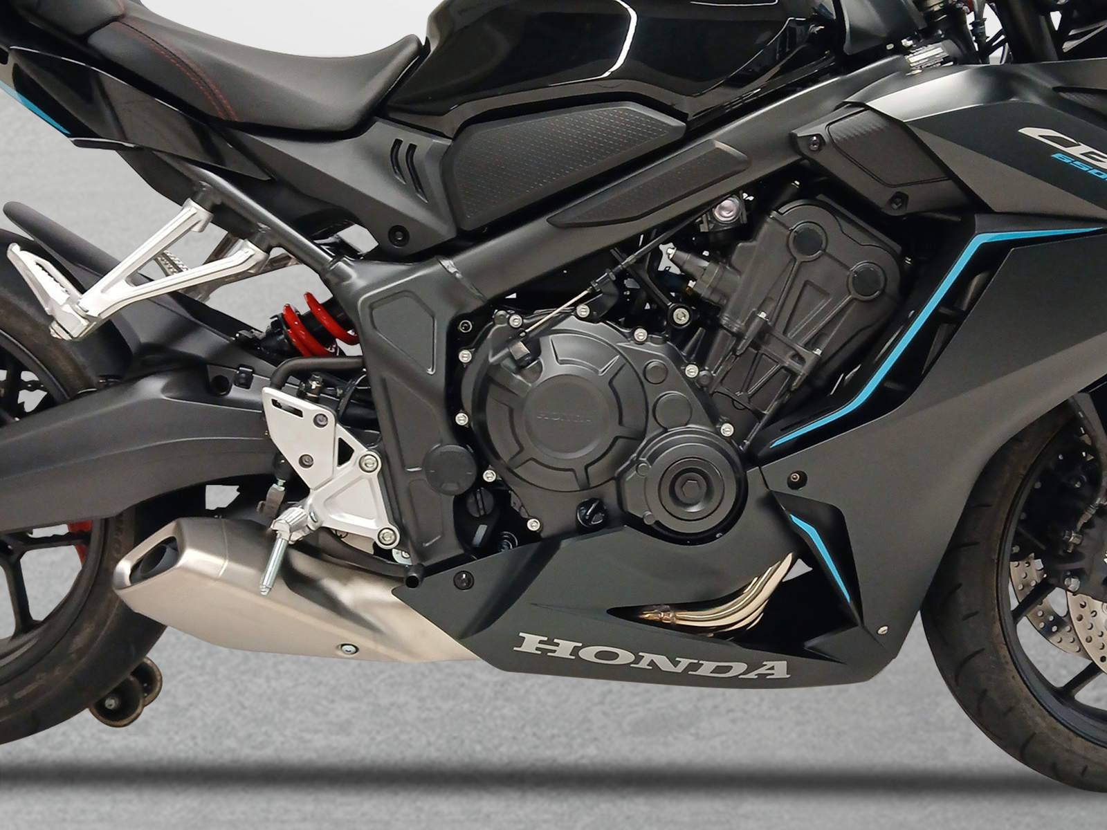 HONDA CBR 650 RA 35 KW-image-8