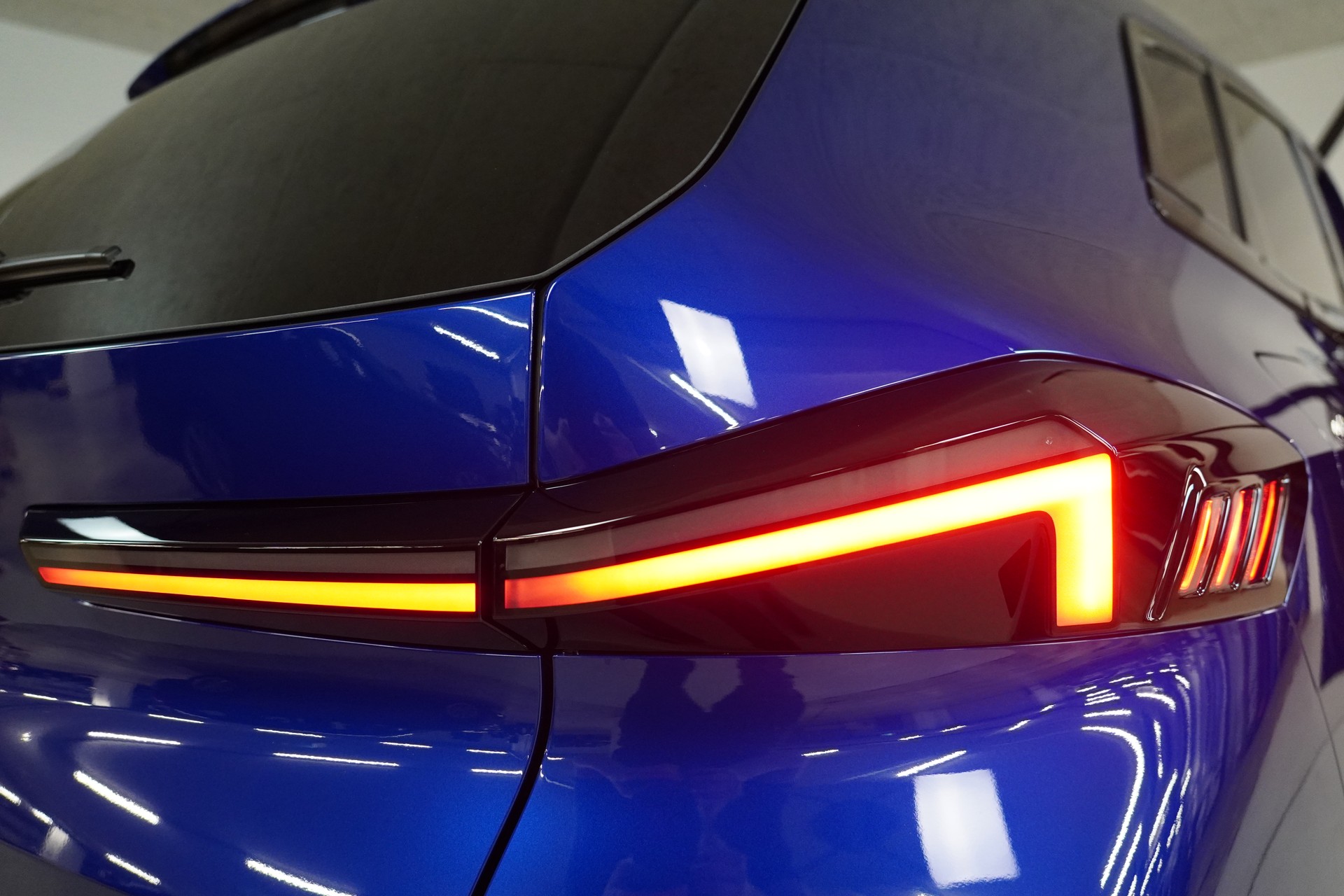 BMW XM xDrive PHEV Steptronic Label-image-15