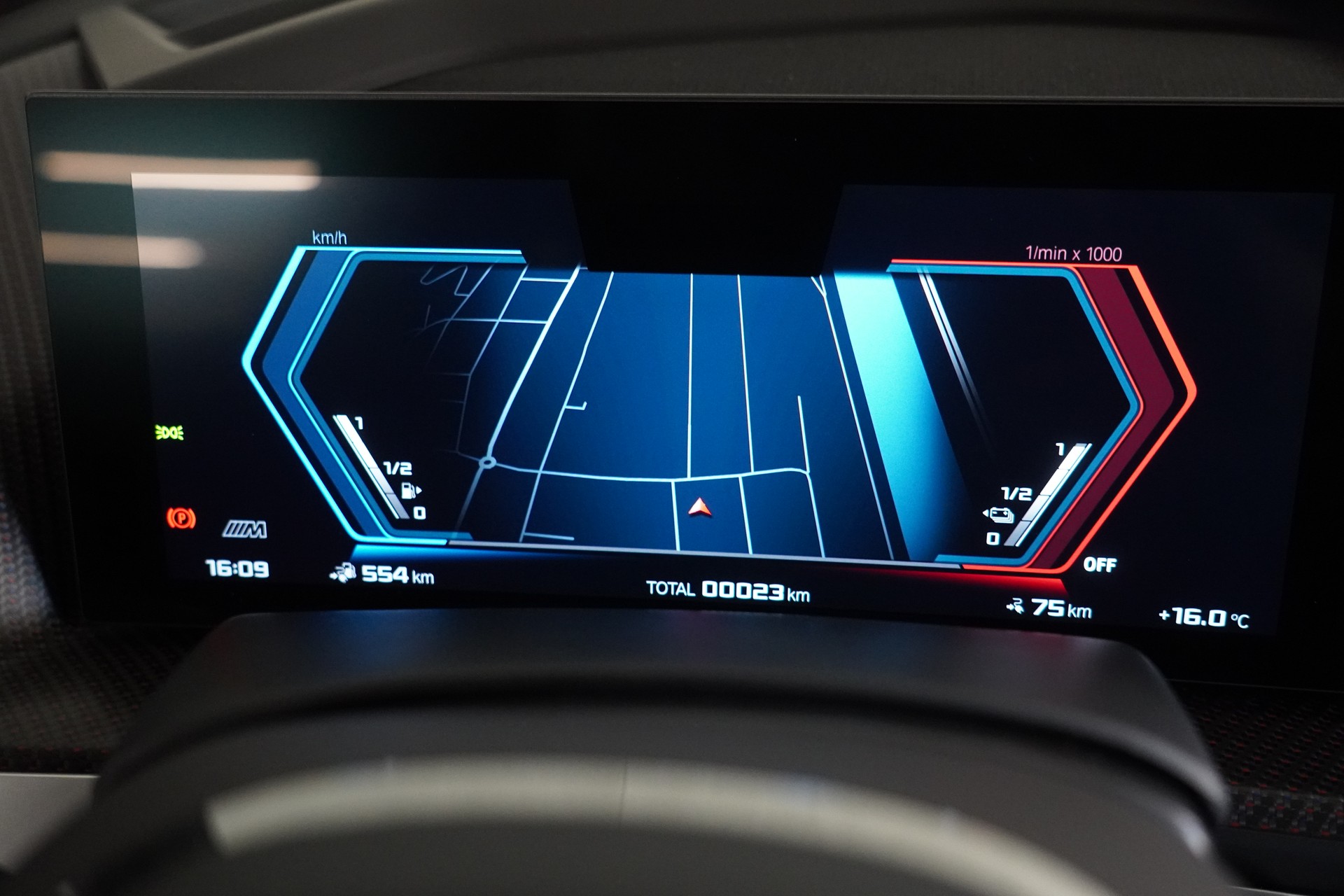 BMW XM xDrive PHEV Steptronic Label-image-21