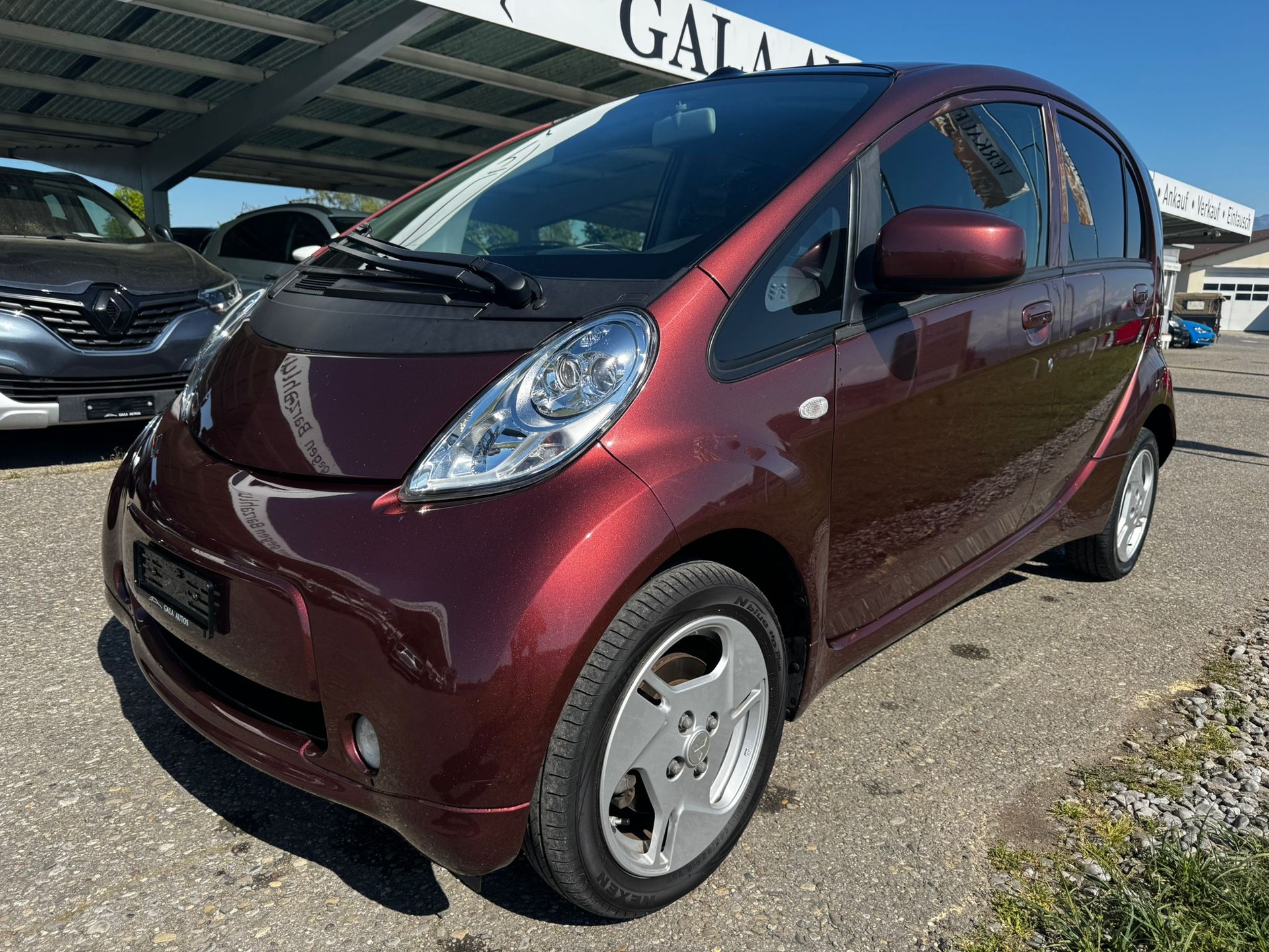 MITSUBISHI i MiEV
