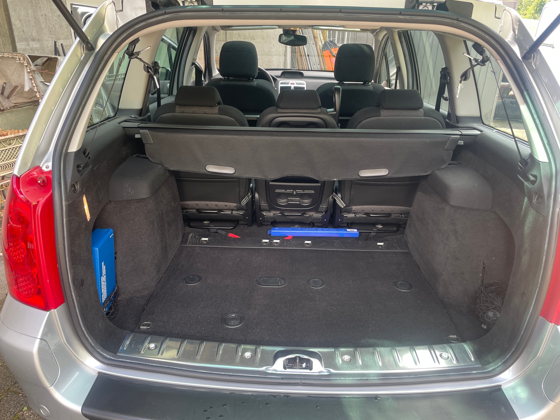 PEUGEOT 307 SW 2.0 16V Premium-image-8