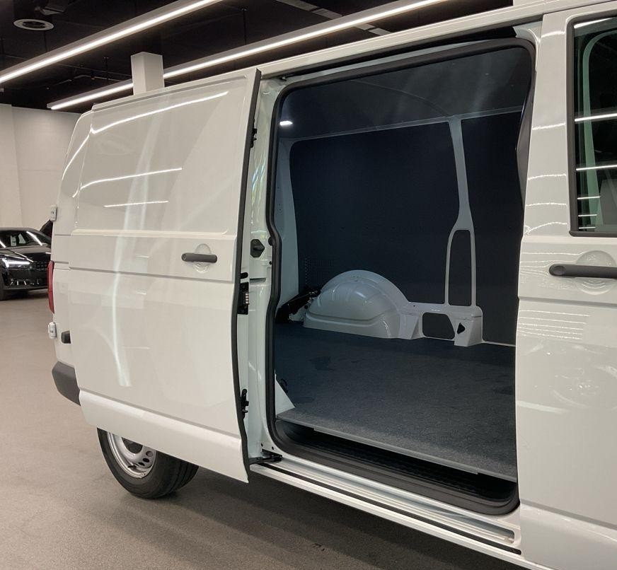VW T6.1 2.0 TDI Entry-image-6