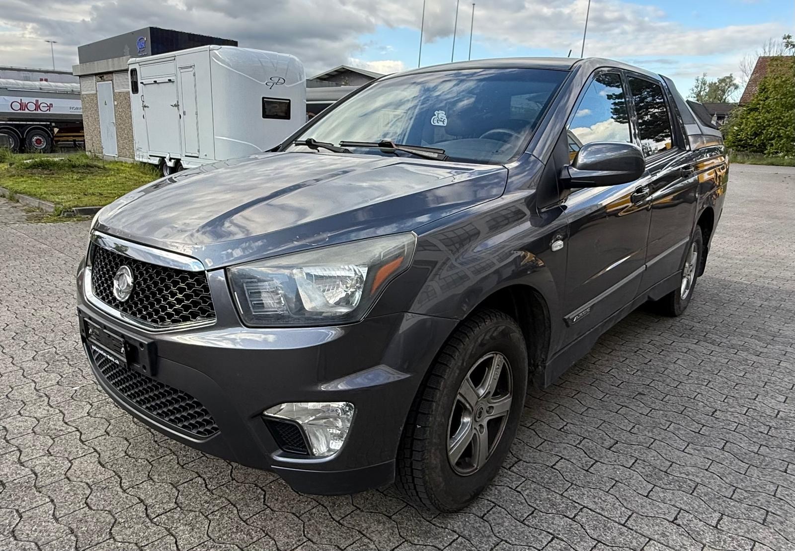 KGM-SsangYong Actyon Sports FR 2.0 Sapphire 4WD-image-1