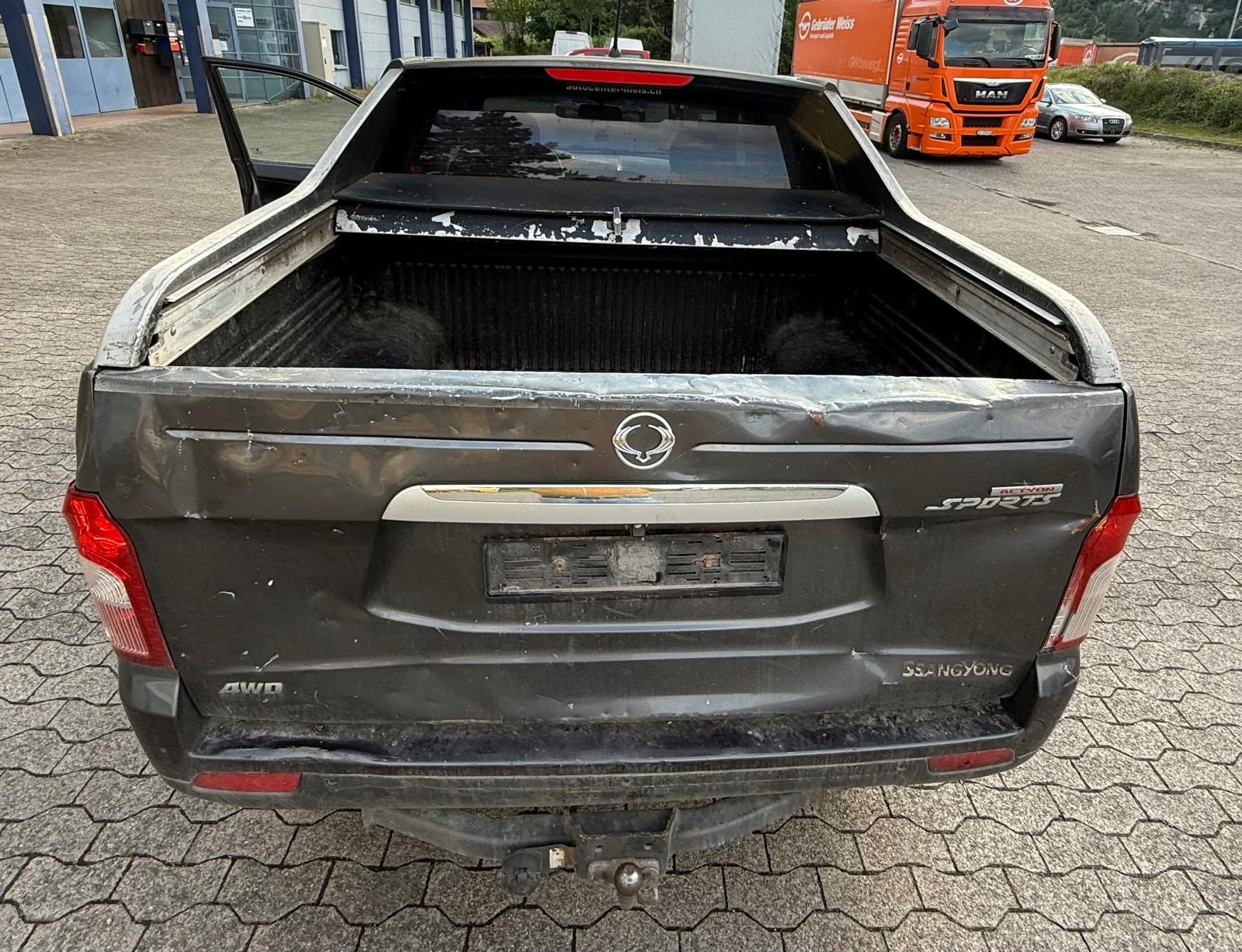 KGM-SsangYong Actyon Sports FR 2.0 Sapphire 4WD-image-5