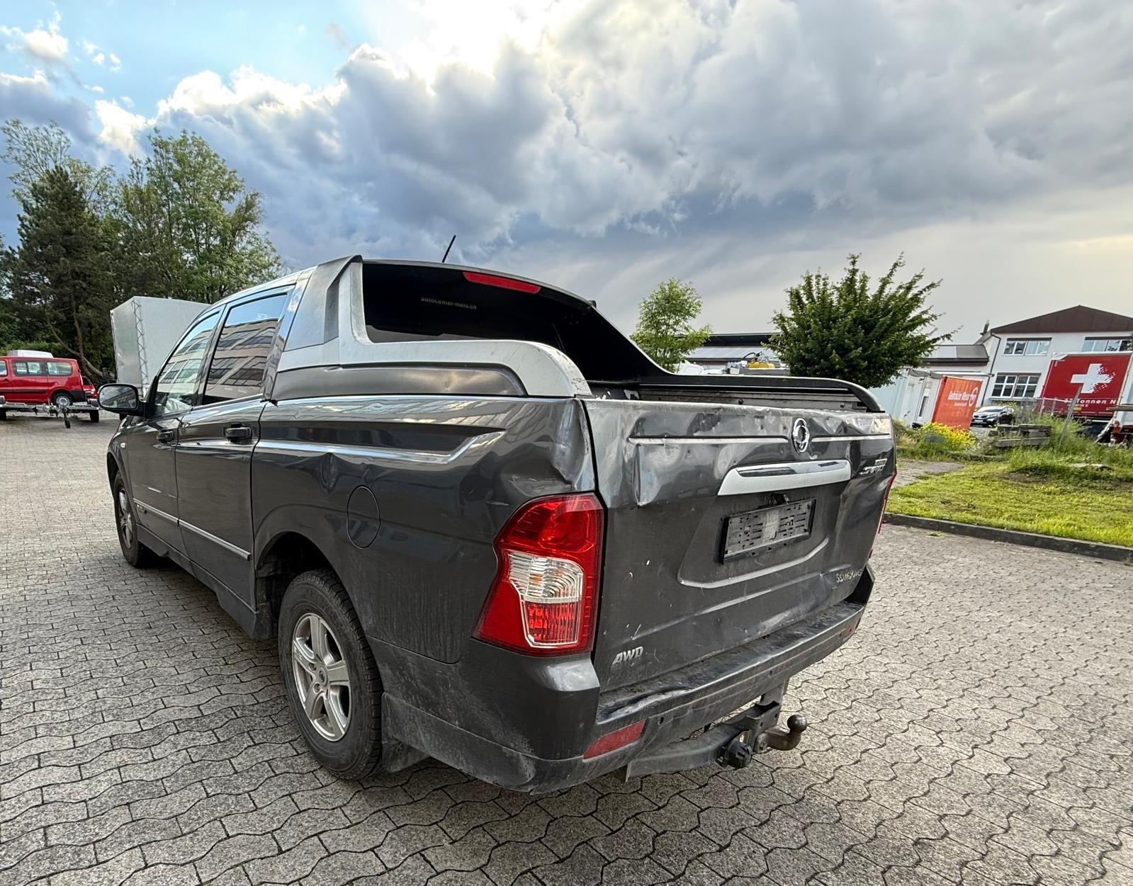 KGM-SsangYong Actyon Sports FR 2.0 Sapphire 4WD-image-3
