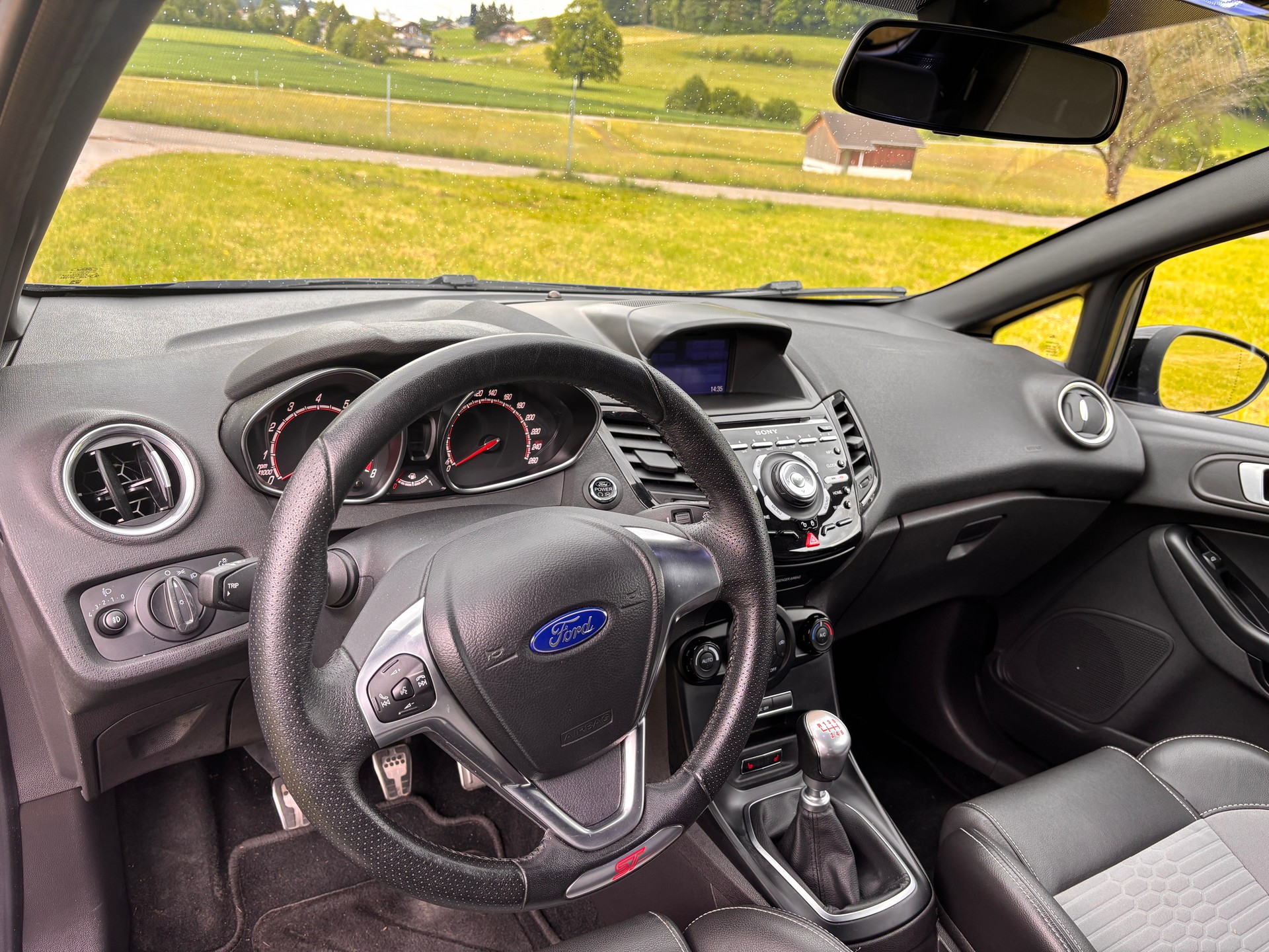 FORD 1.6 EcoB ST-2-image-3