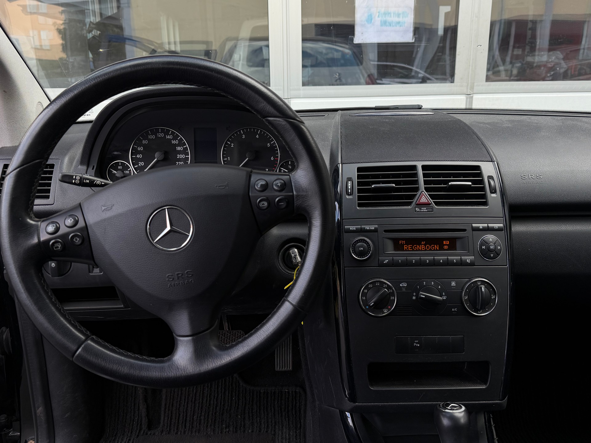 MERCEDES-BENZ A 150 Elégance Edition A*Ab MFK&Service*CH-FHZ*Automatik*Sparsam&Zuverlässig*-image-10