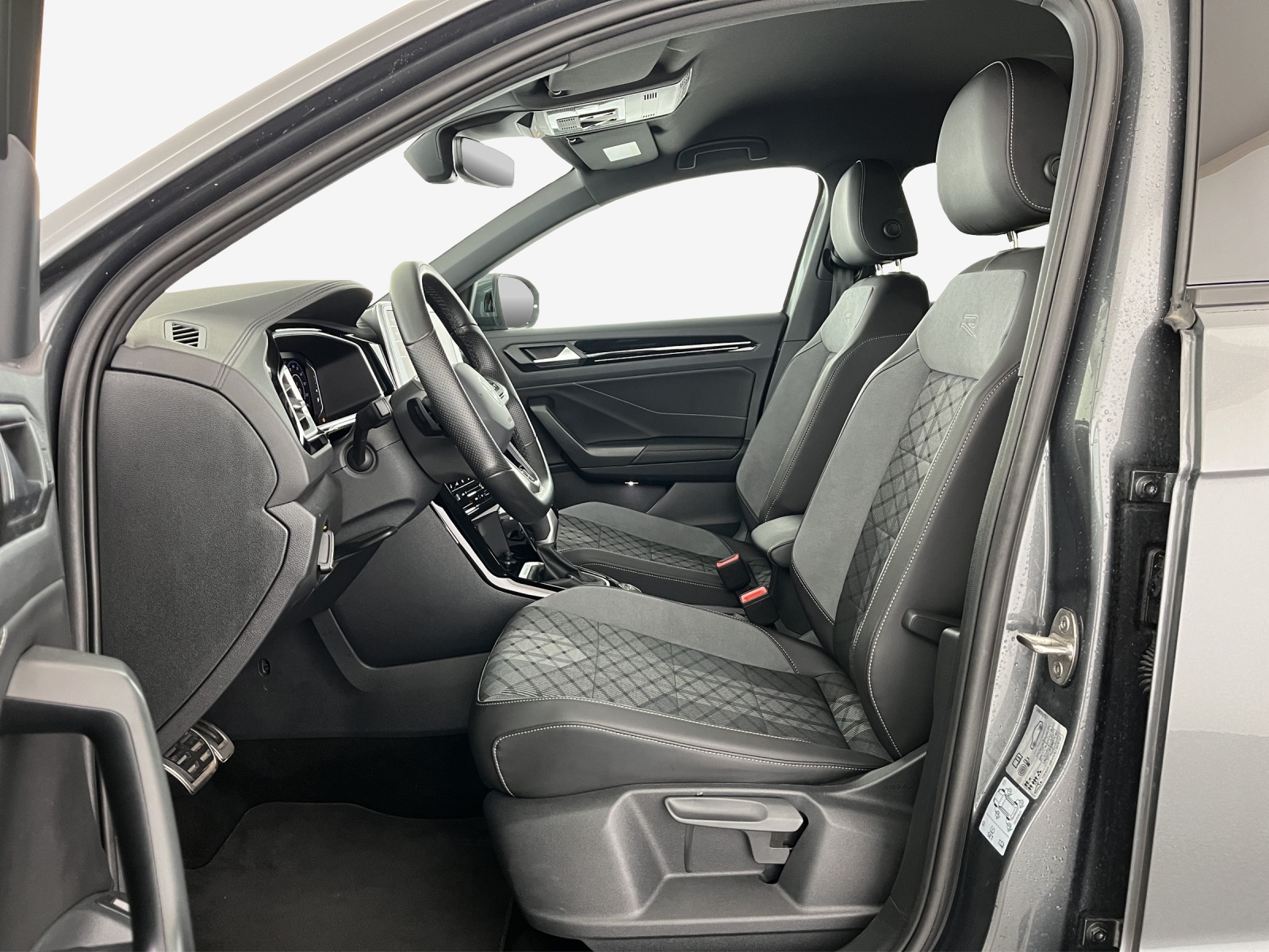 VW T-Roc 2.0 TSI R-Line DSG 4Motion-image-23