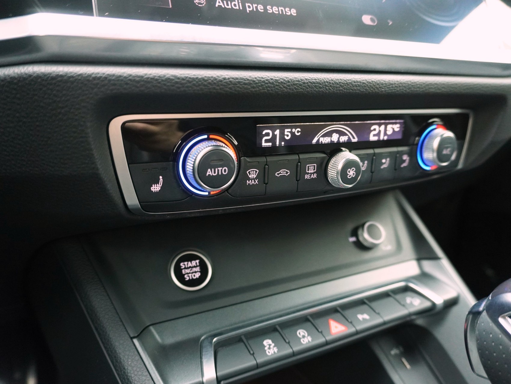 AUDI Q3 35 TFSI S line S-Tronic-image-15