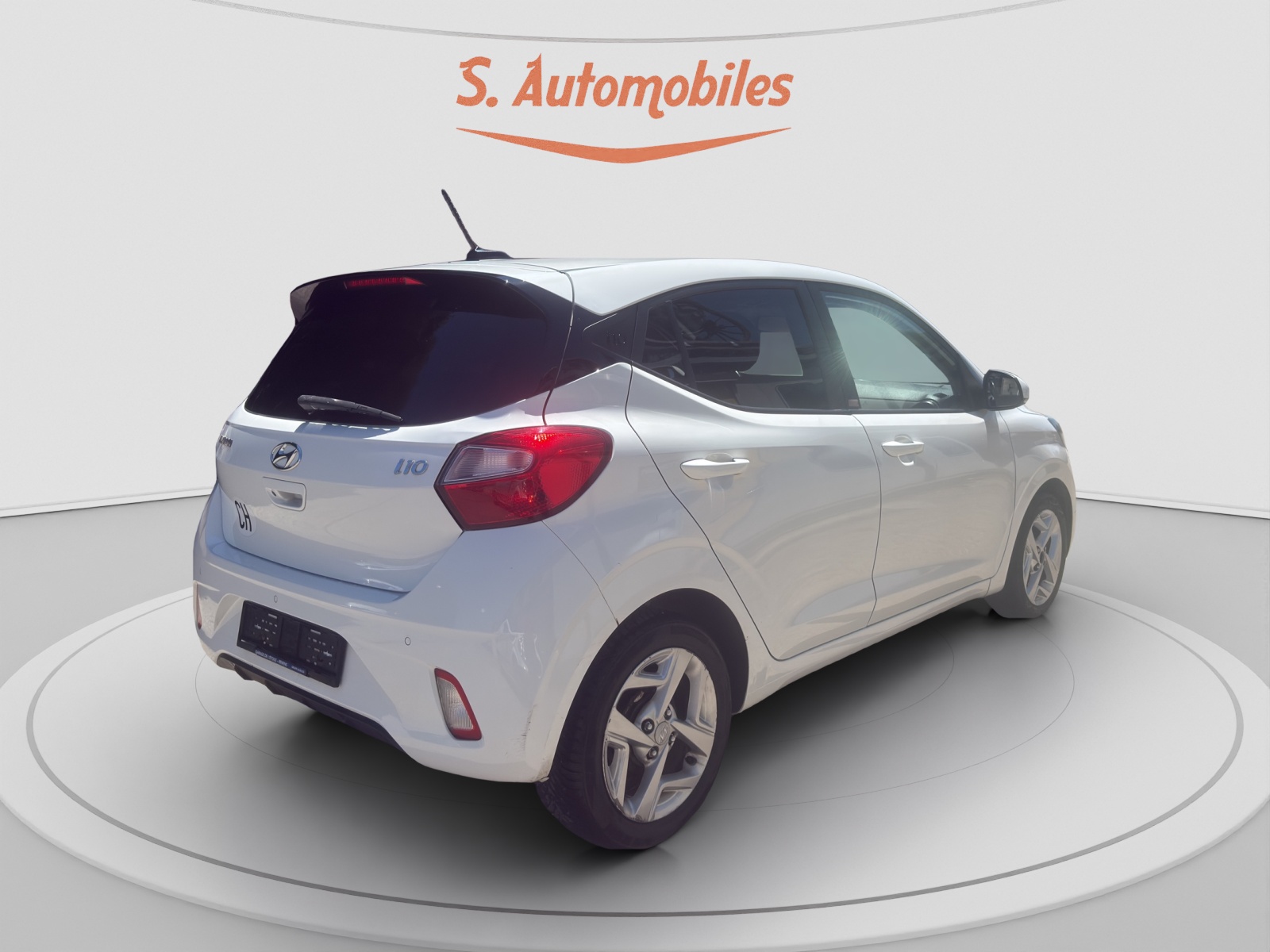HYUNDAI i10 1.0 Launch Automat-image-5