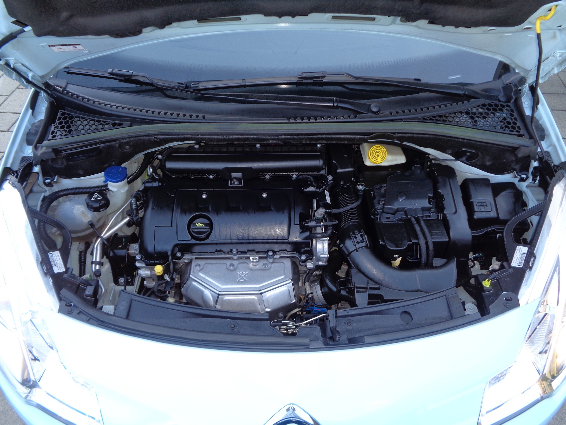 CITROEN C3 1.4i 16V Exclusive-image-22