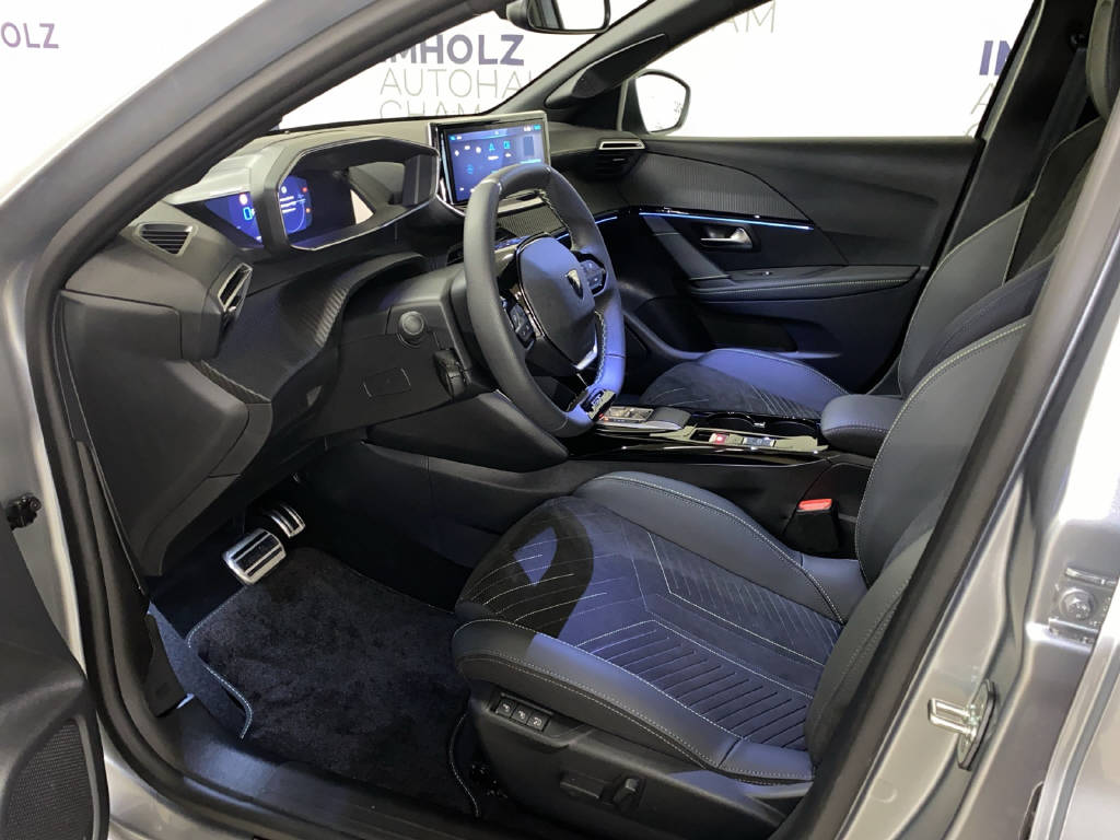 PEUGEOT 208 1.2 Hybrid 145 GT-image-15