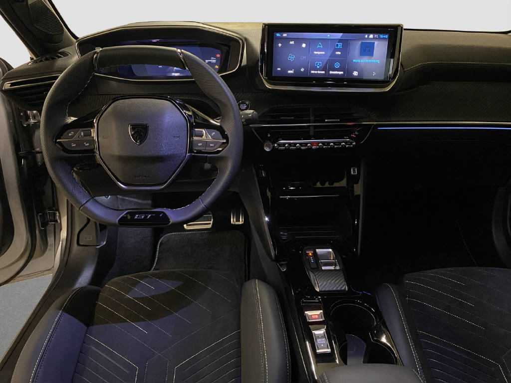 PEUGEOT 208 1.2 Hybrid 145 GT-image-9