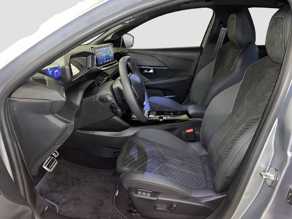 PEUGEOT 208 1.2 Hybrid 145 GT-image-5