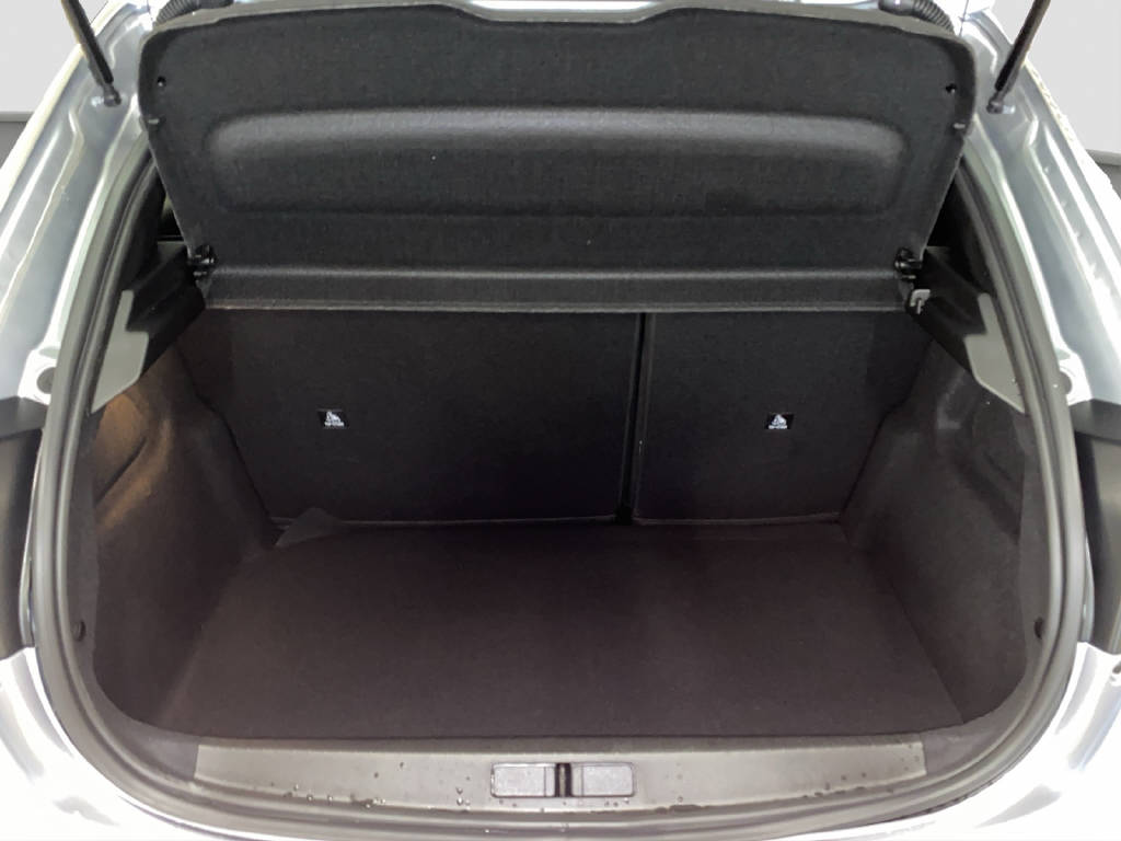 PEUGEOT 208 1.2 Hybrid 145 GT-image-13
