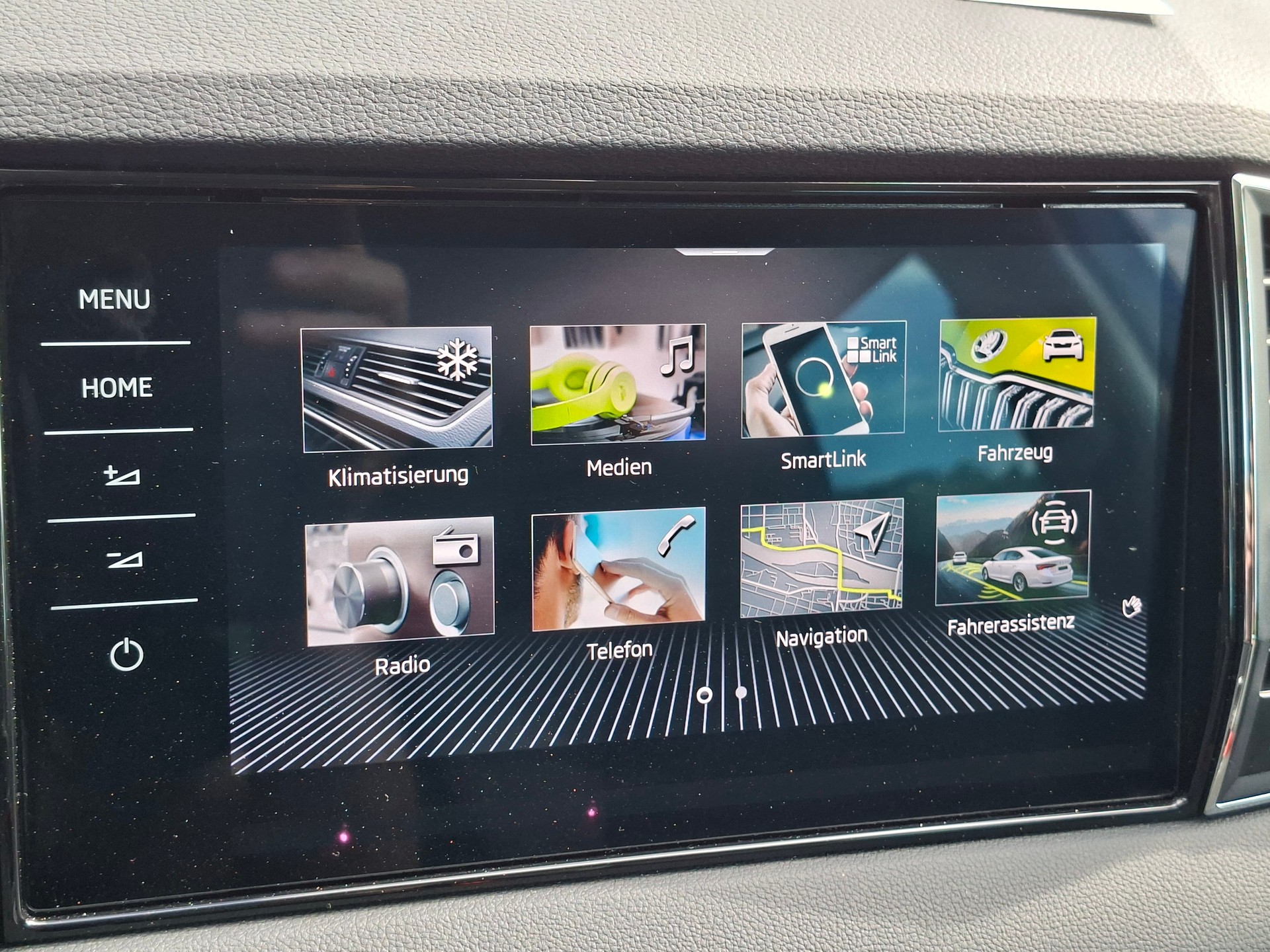 SKODA Karoq 2.0 TDI CR Style 4x4 DSG *Anhängerkupplung+8-fach bereift*-image-13