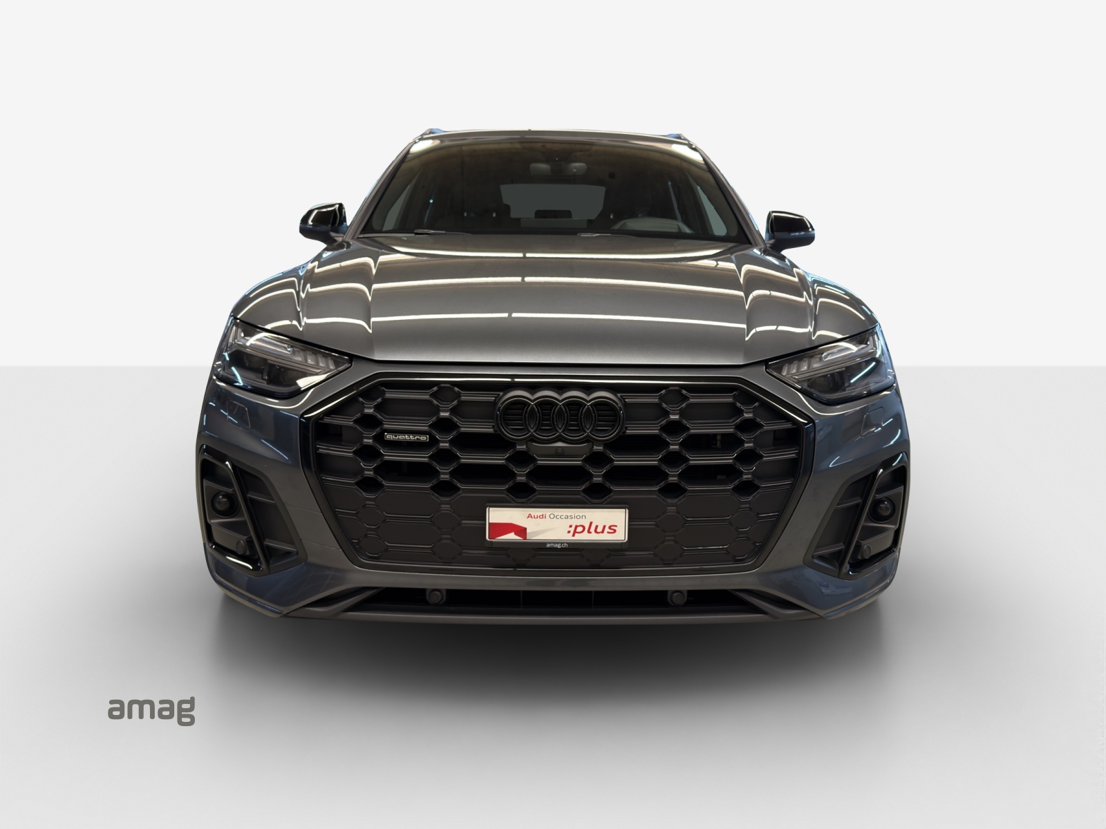 AUDI Q5 40 TDI Black Edition quattro S-tronic-image-6