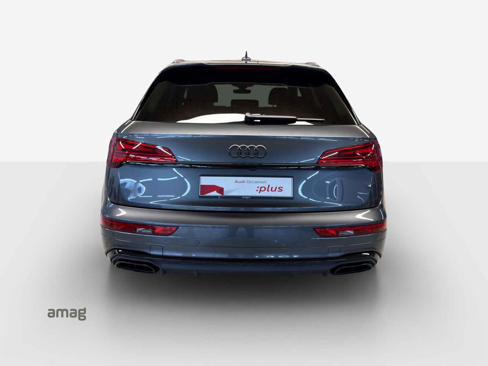 AUDI Q5 40 TDI Black Edition quattro S-tronic-image-3