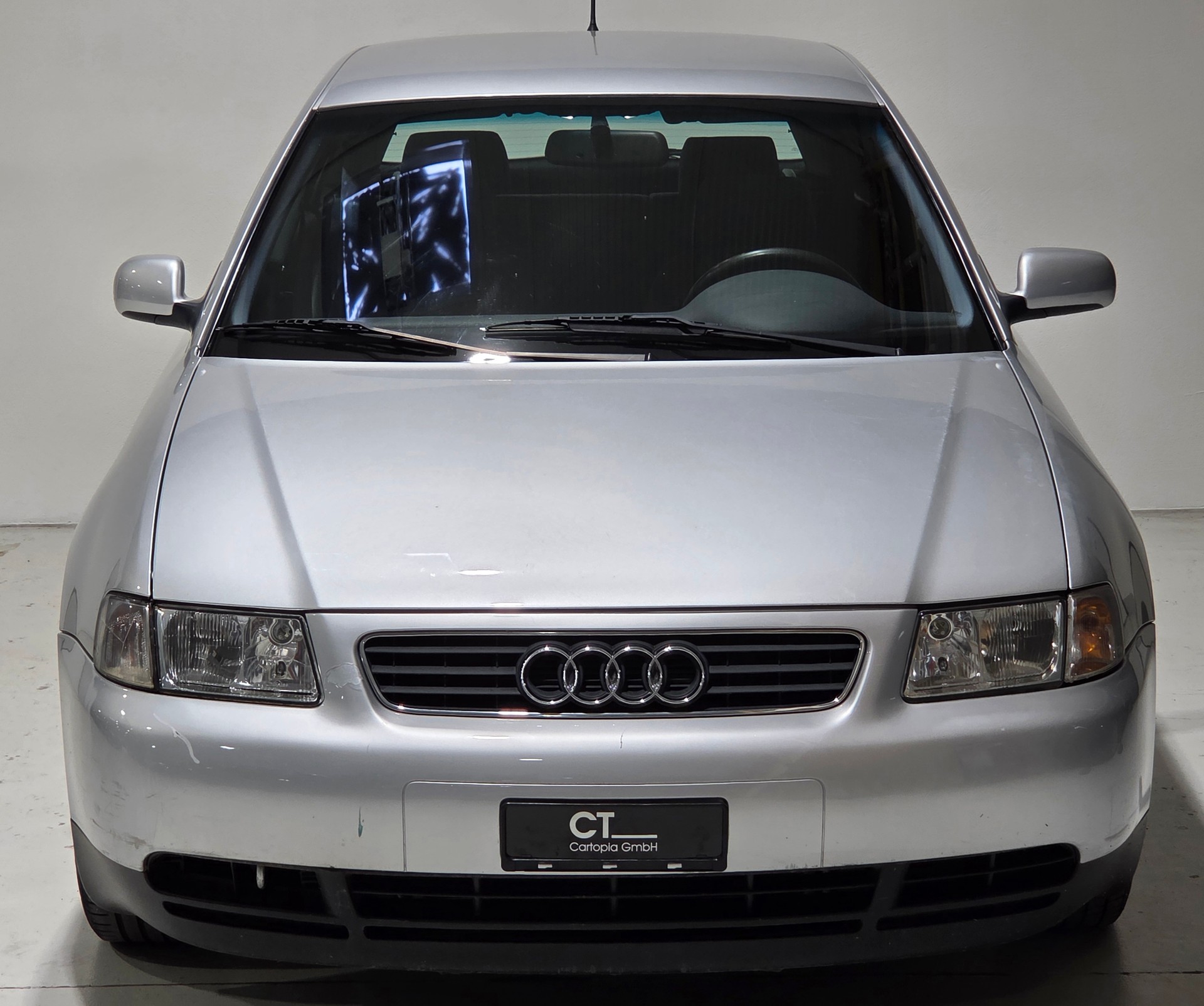 AUDI A3 1.8 T Ambiente-image-9