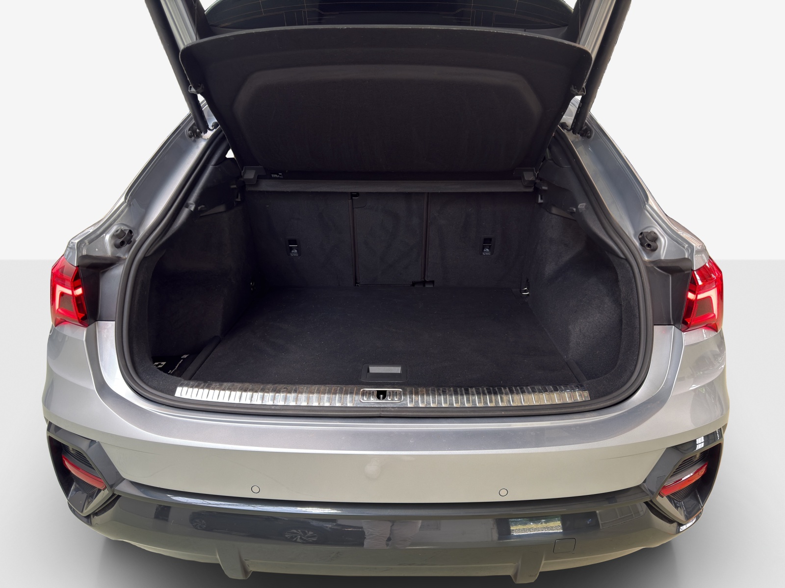 AUDI Q3 Sportback 35 TFSI Attraction S-tronic-image-12