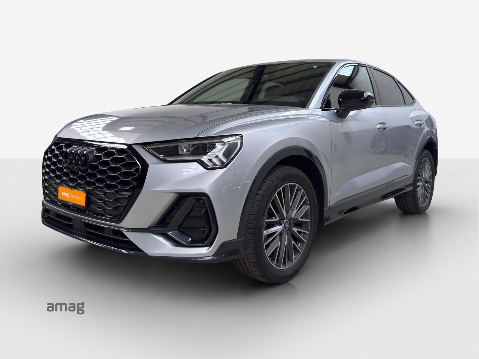 AUDI Q3 Sportback 35 TFSI Attraction S-tronic-image-0