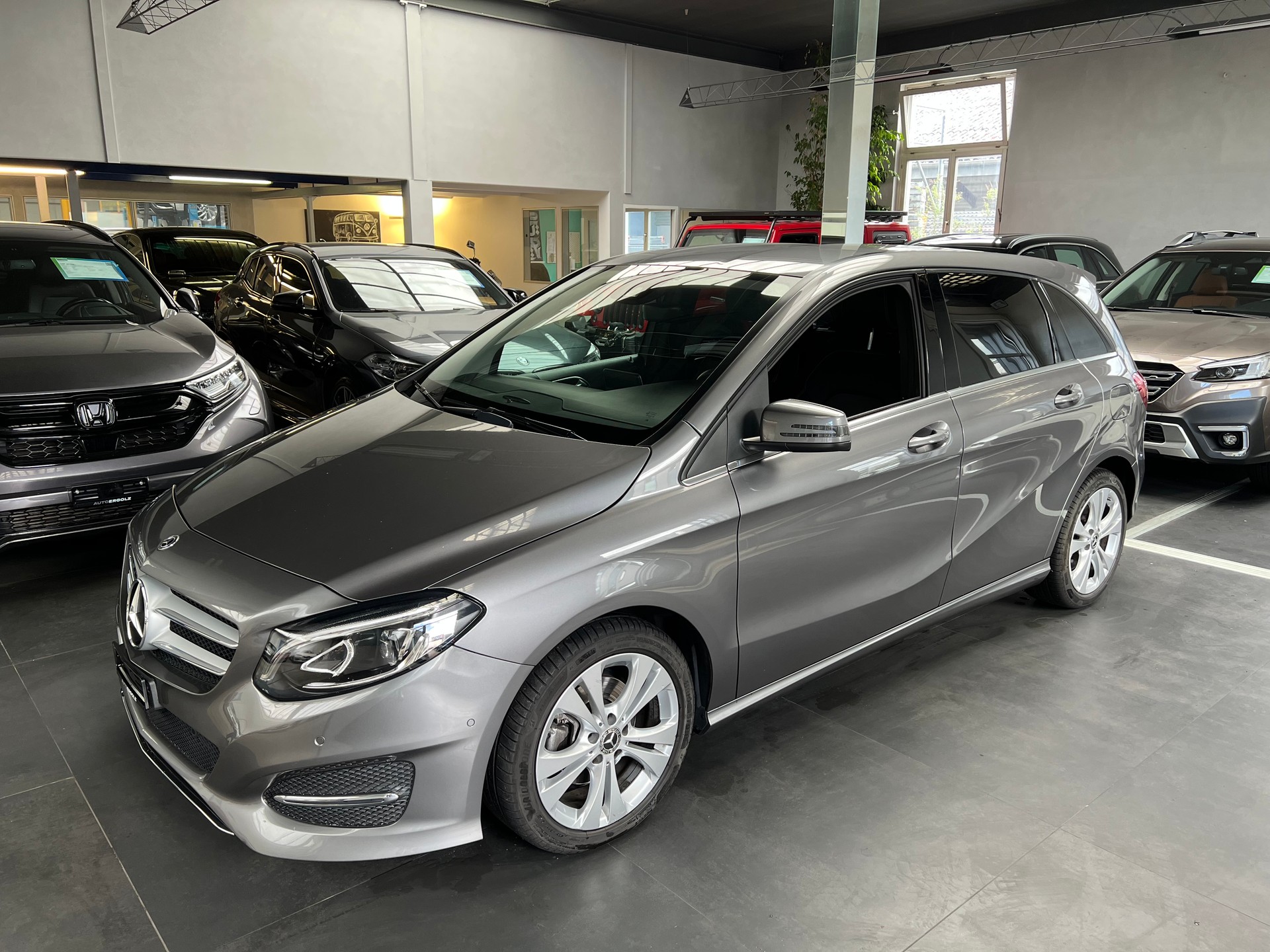MERCEDES-BENZ B 220 Urban 4Matic 7G-DCT-image-0