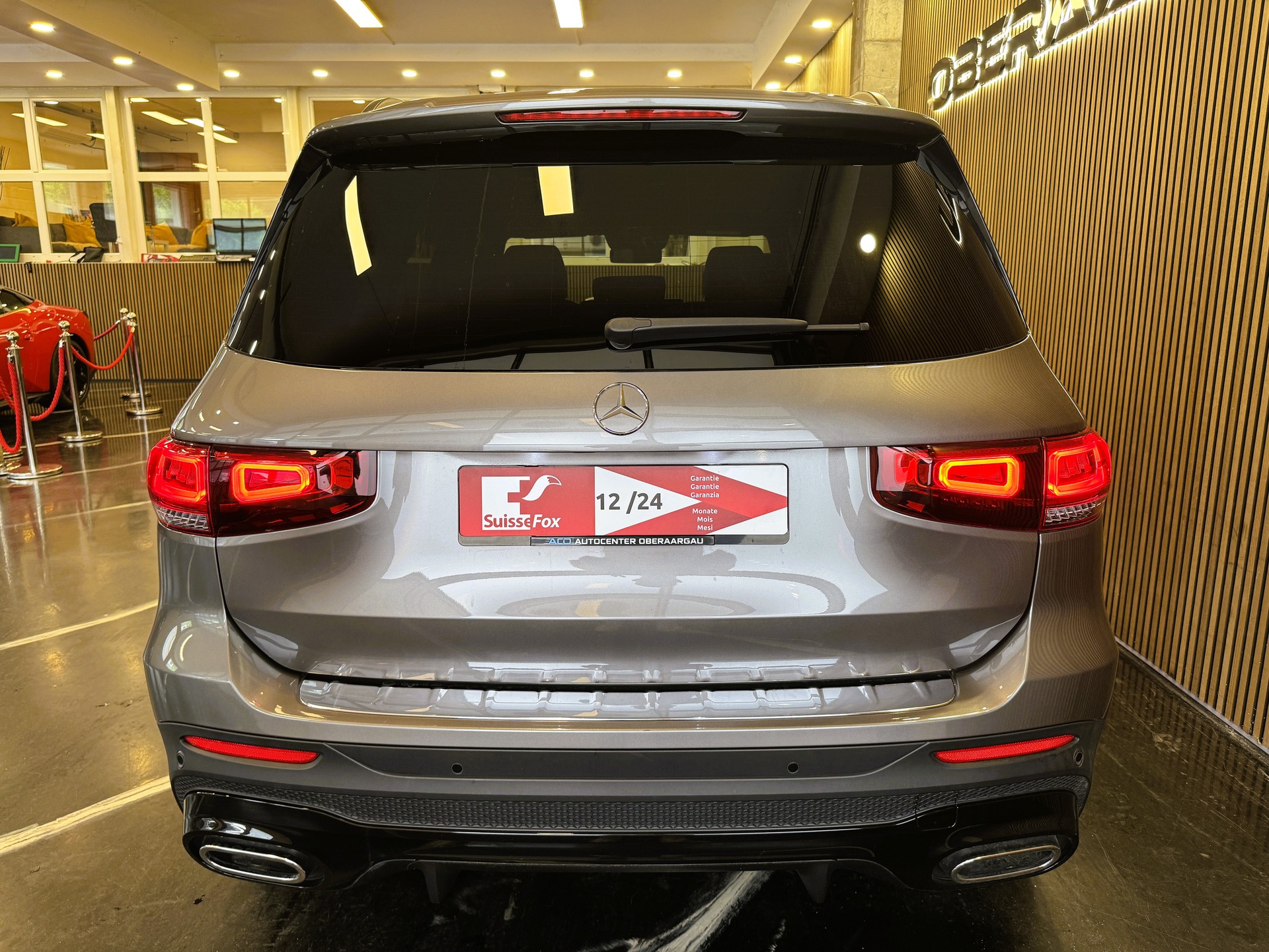 MERCEDES-BENZ GLB 200 4Matic AMG Line 8G-Tronic-image-5