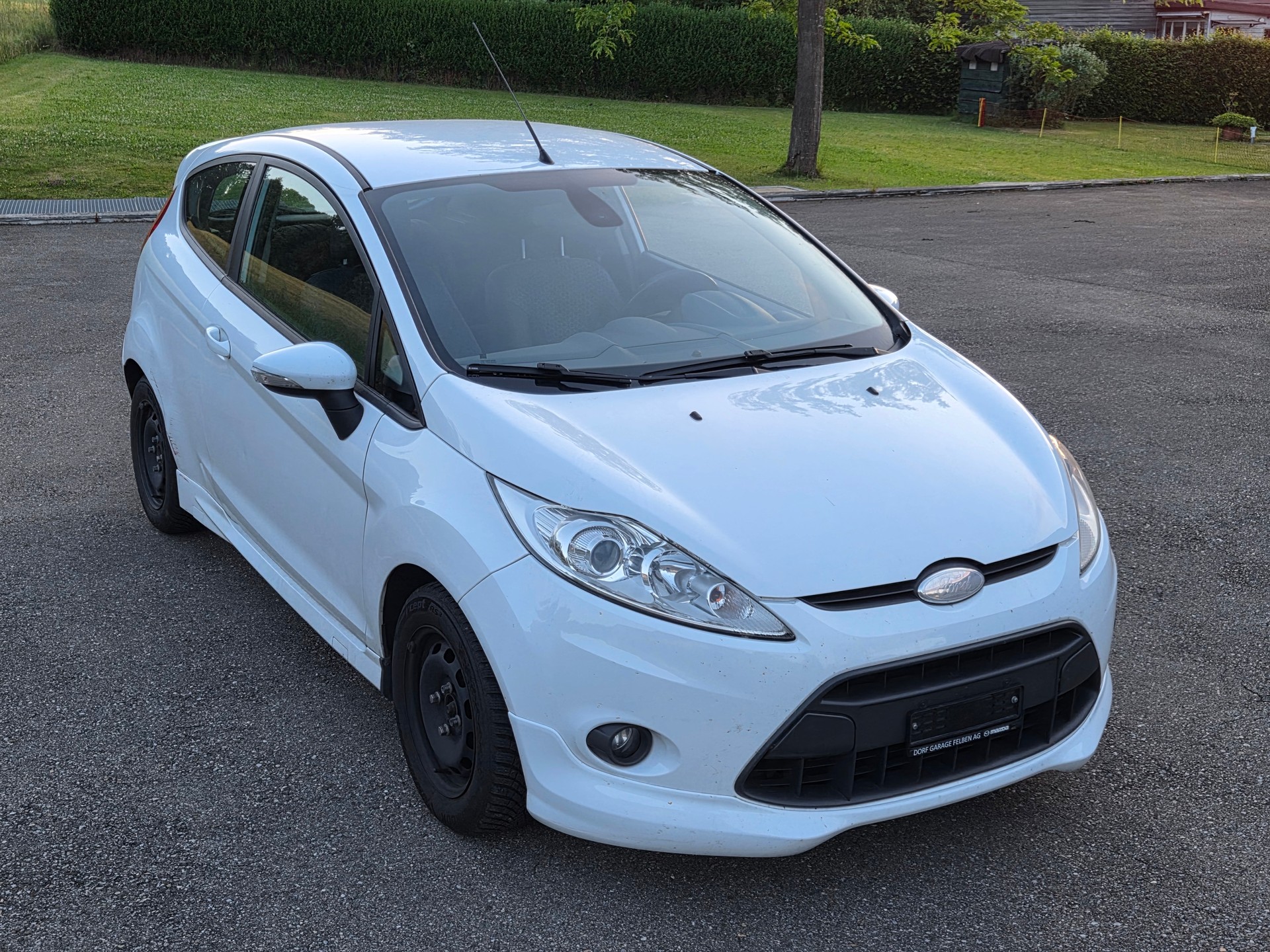 FORD Fiesta 1.6 16V Sport-image-2