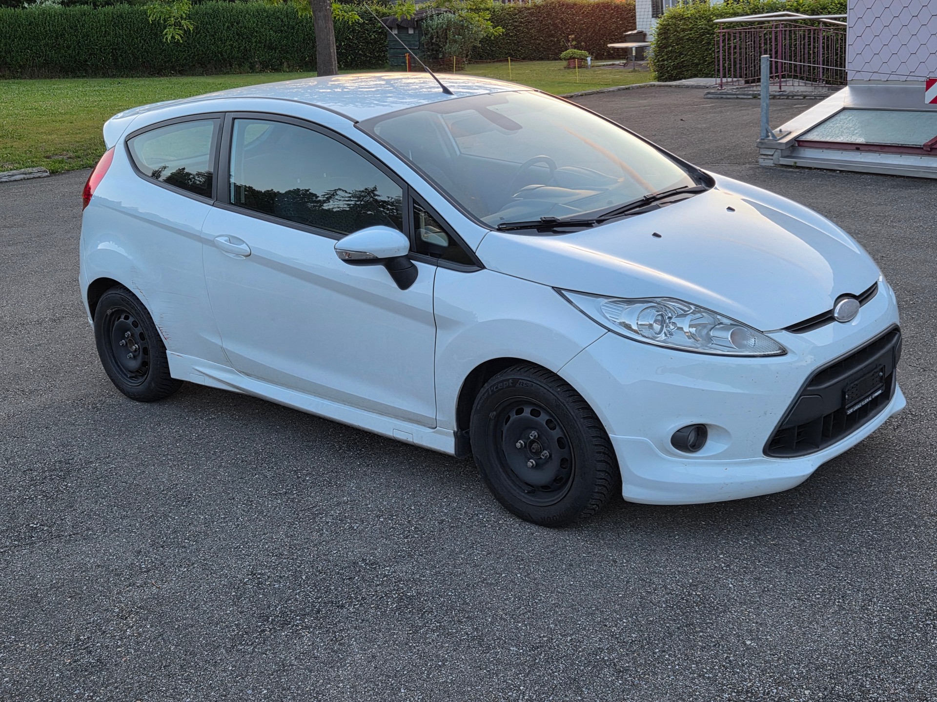 FORD Fiesta 1.6 16V Sport-image-3