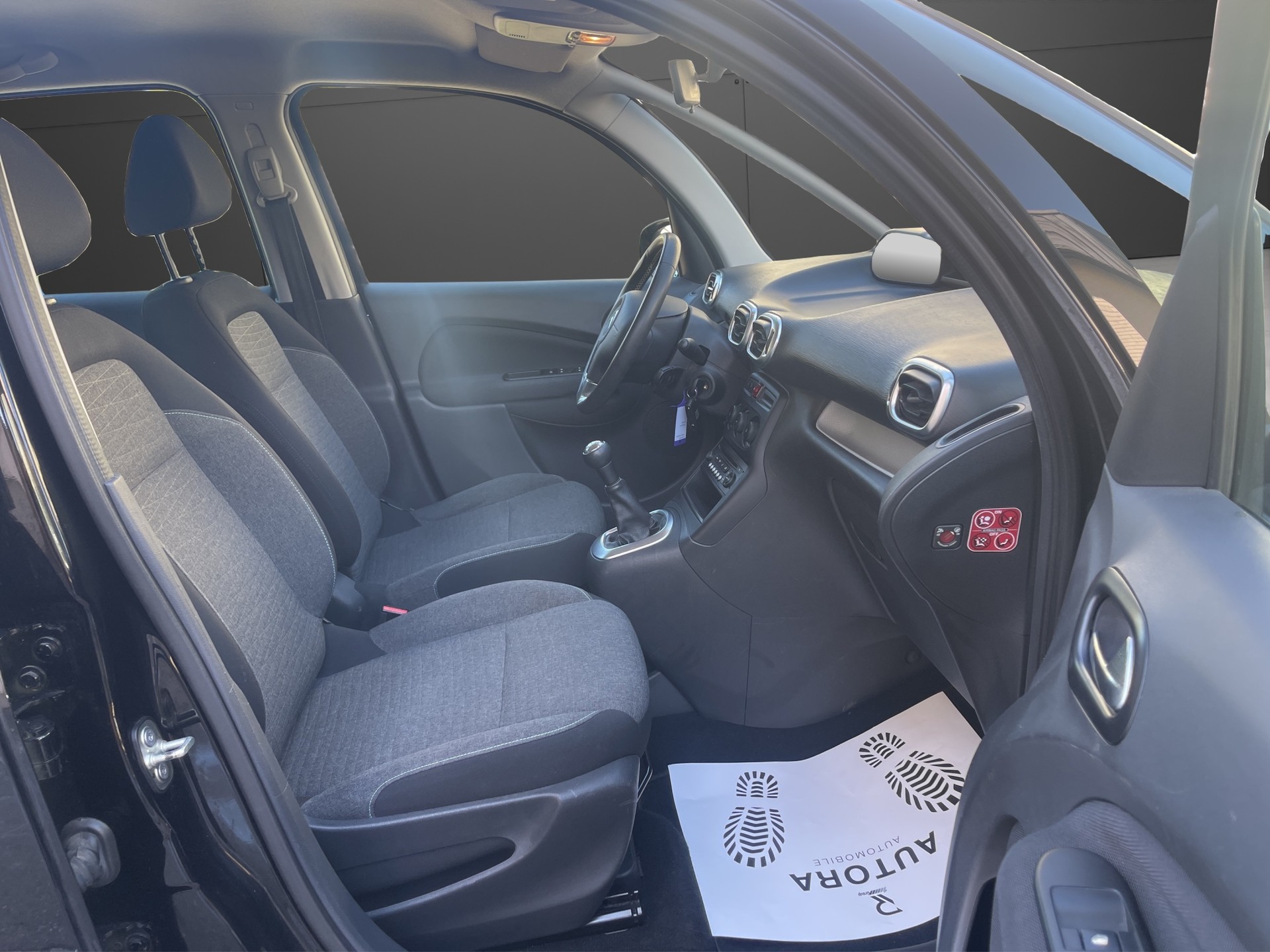 CITROEN C3 Picasso 1.2 Pure Tech Séduction-image-13