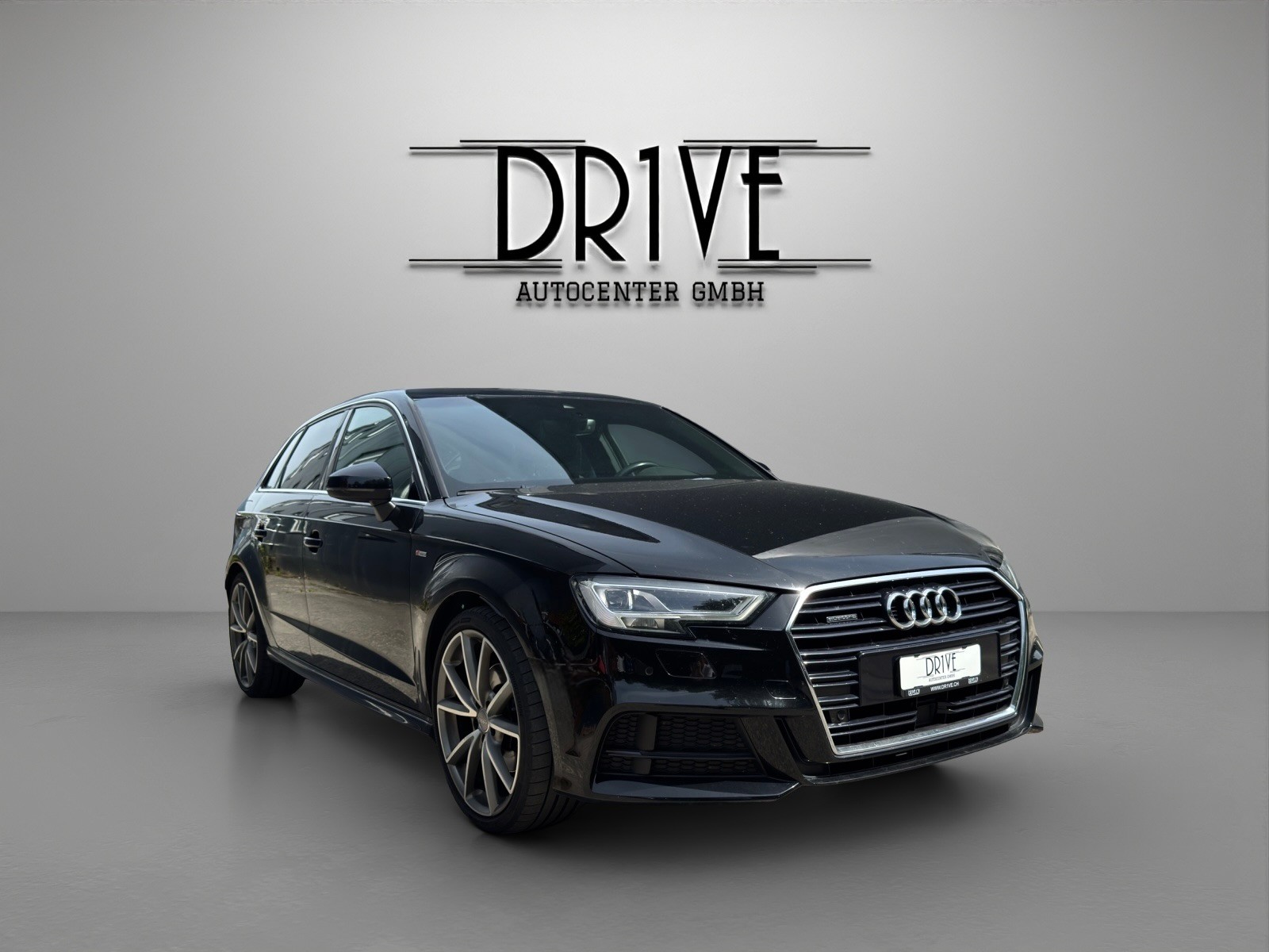 AUDI A3 Sportback 2.0 TFSI Sport quattro S-tronic-image-2