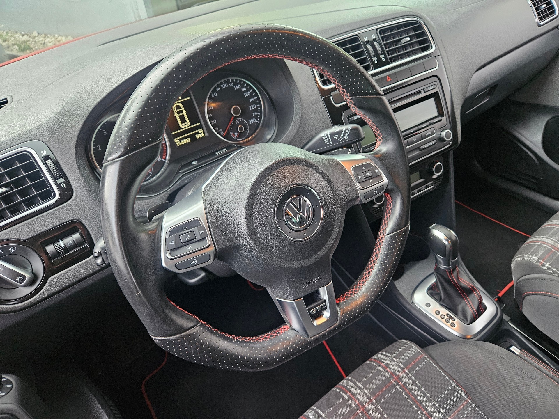 VW Polo 1.4 TSI GTI DSG-image-12