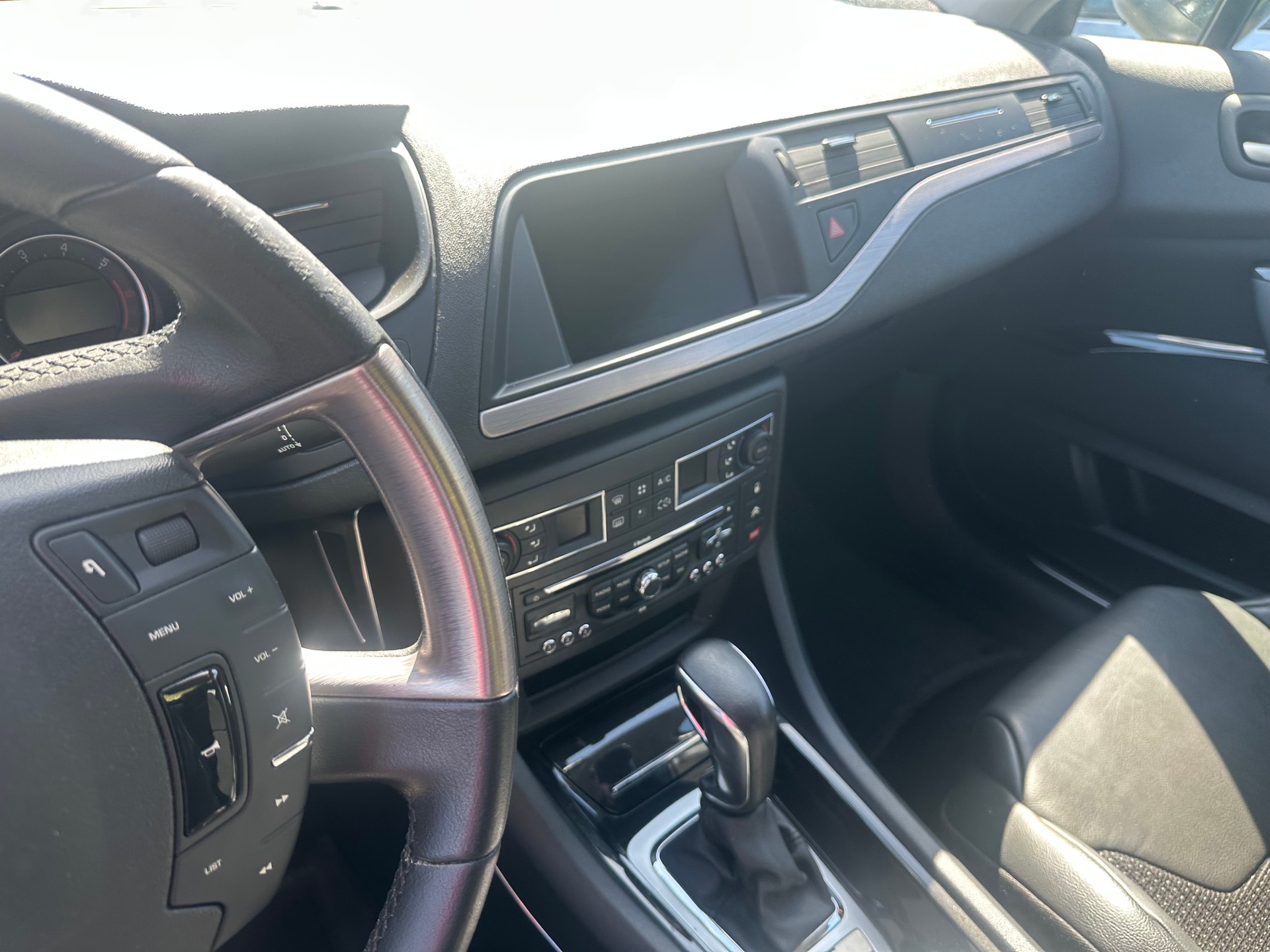 CITROEN C5 Berline 1.6 Turbo Exclusive Automatic-image-4